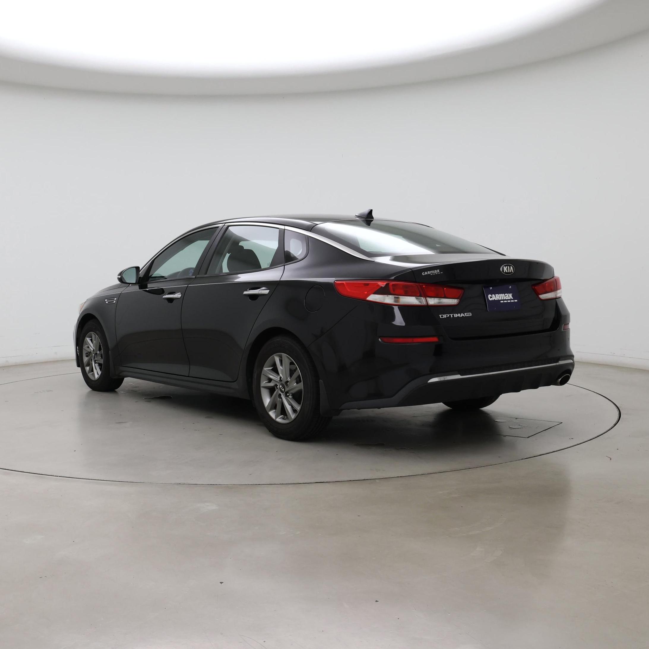 Thumbnail: 2019 Kia Optima - 2