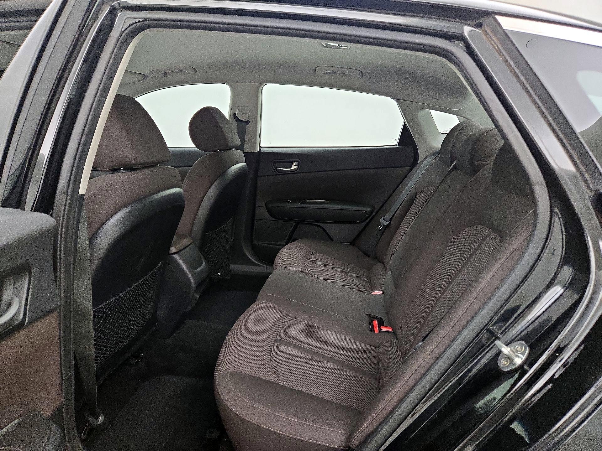 Thumbnail: 2019 Kia Optima - 19