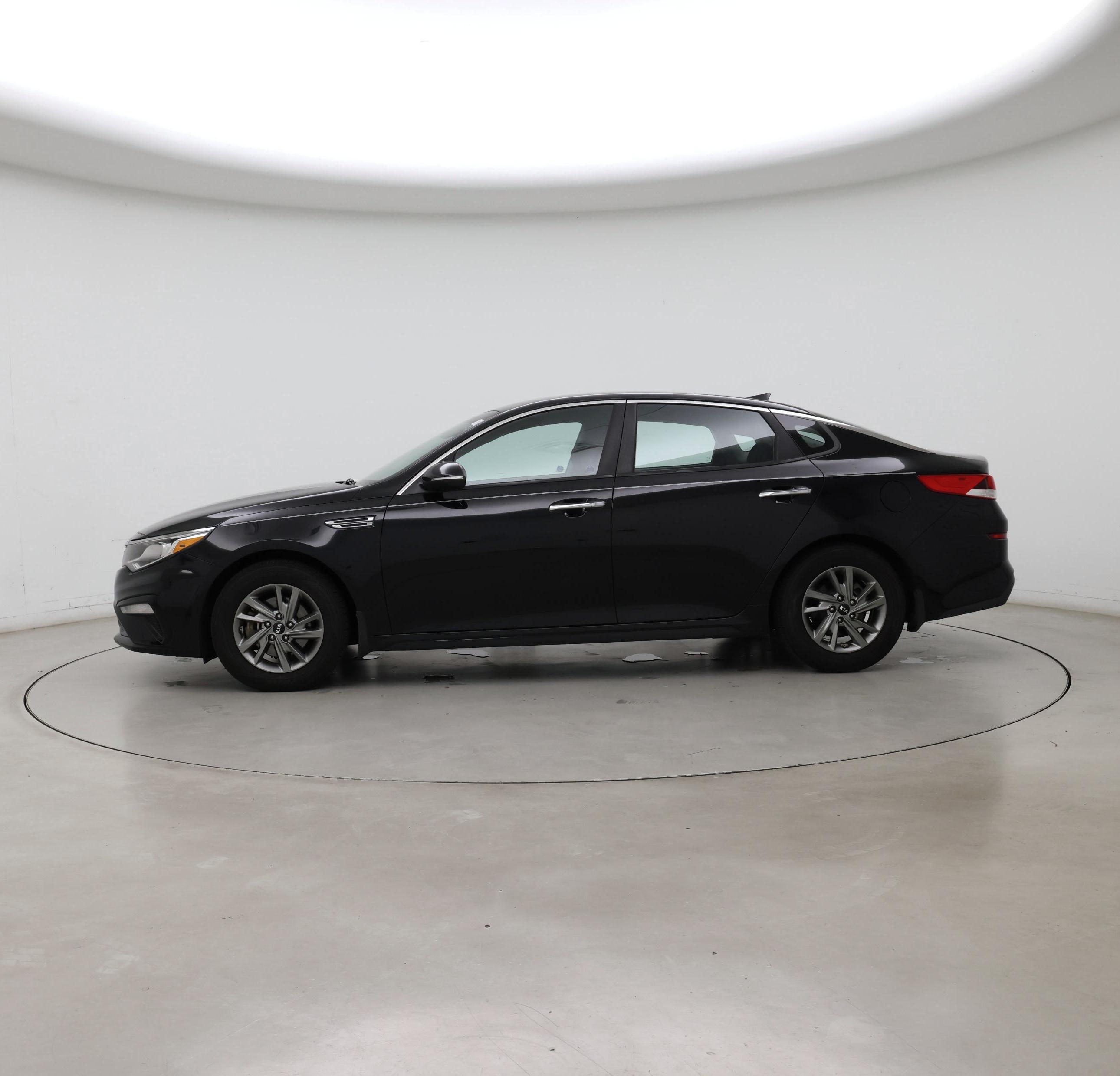 Thumbnail: 2019 Kia Optima - 3