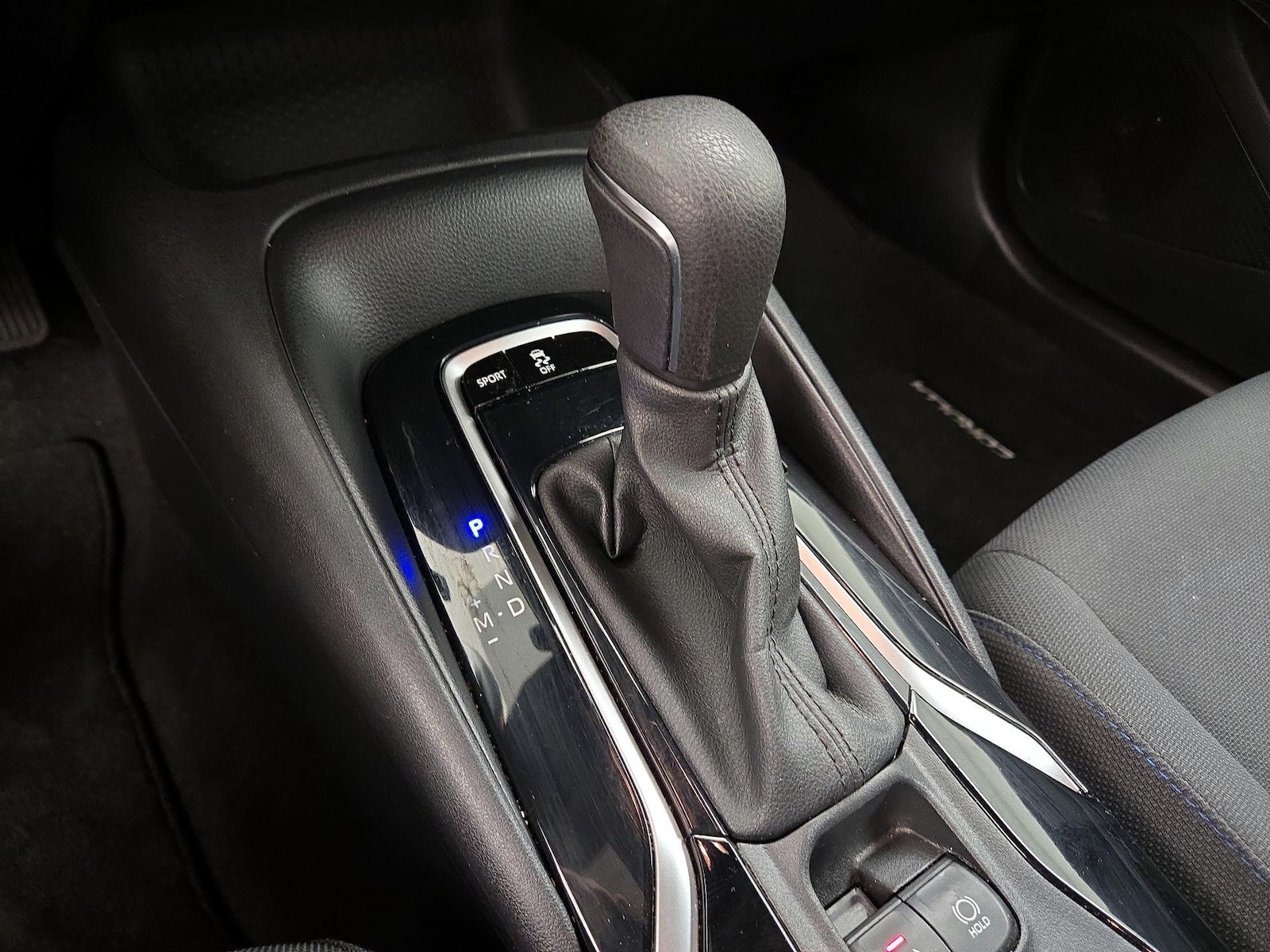 2022 Toyota Corolla SE - Photo 18