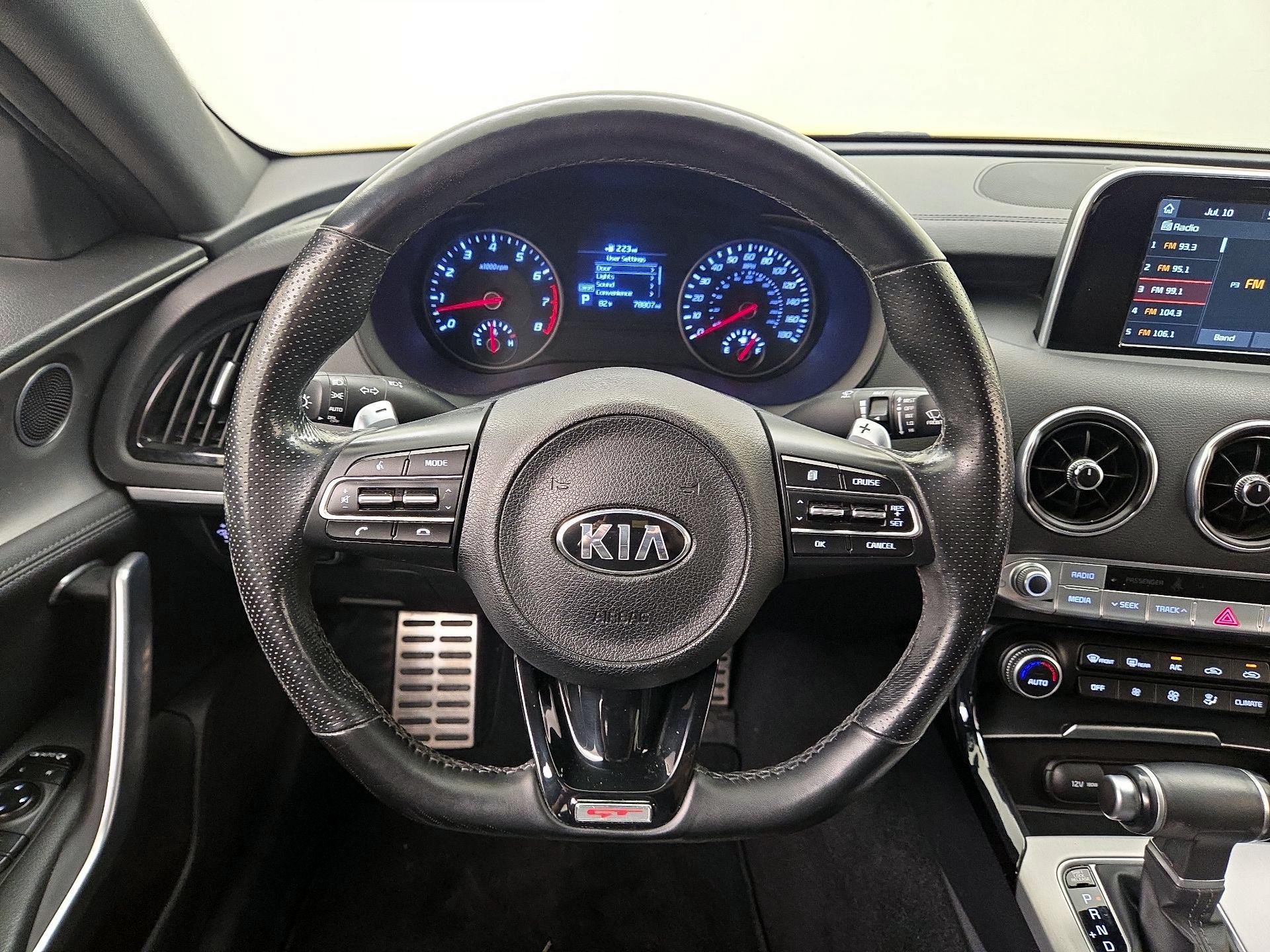 Thumbnail: 2018 Kia Stinger - 10