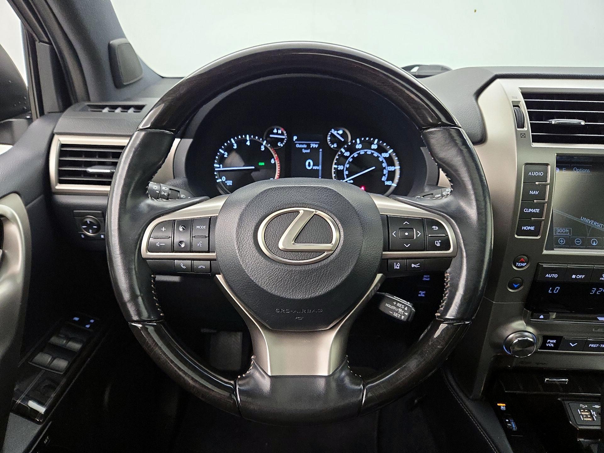 Thumbnail: 2020 Lexus GX - 10