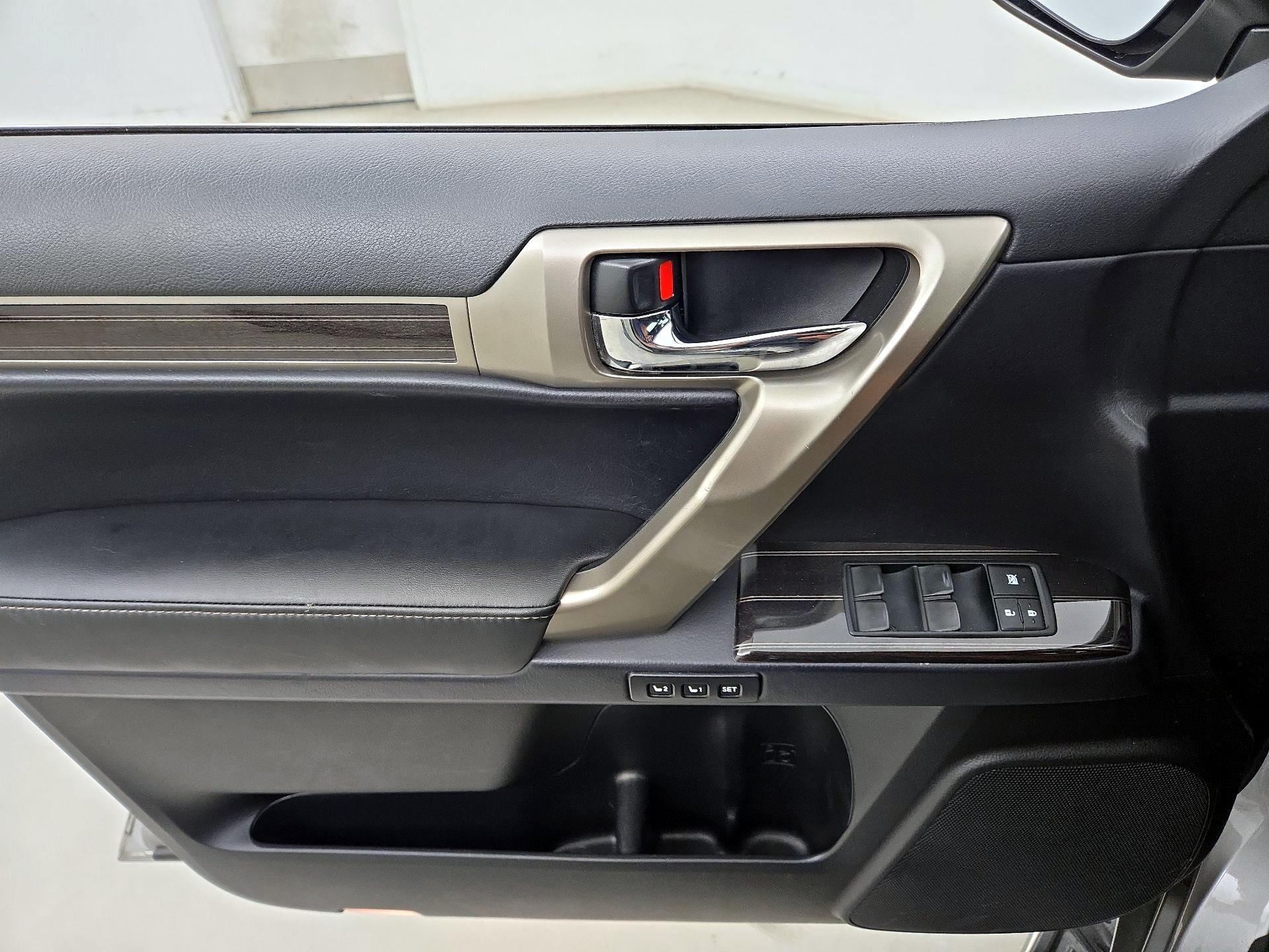 Thumbnail: 2020 Lexus GX - 12