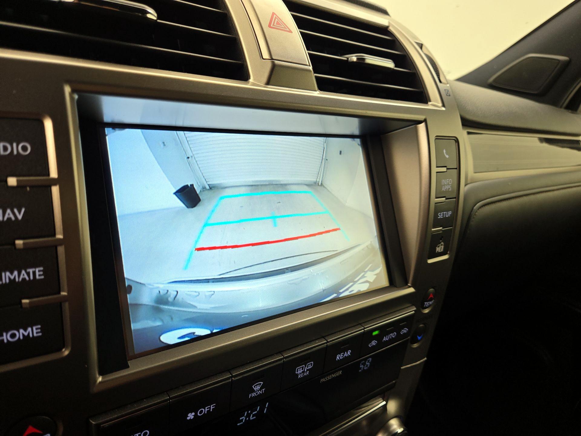 Thumbnail: 2020 Lexus GX - 15