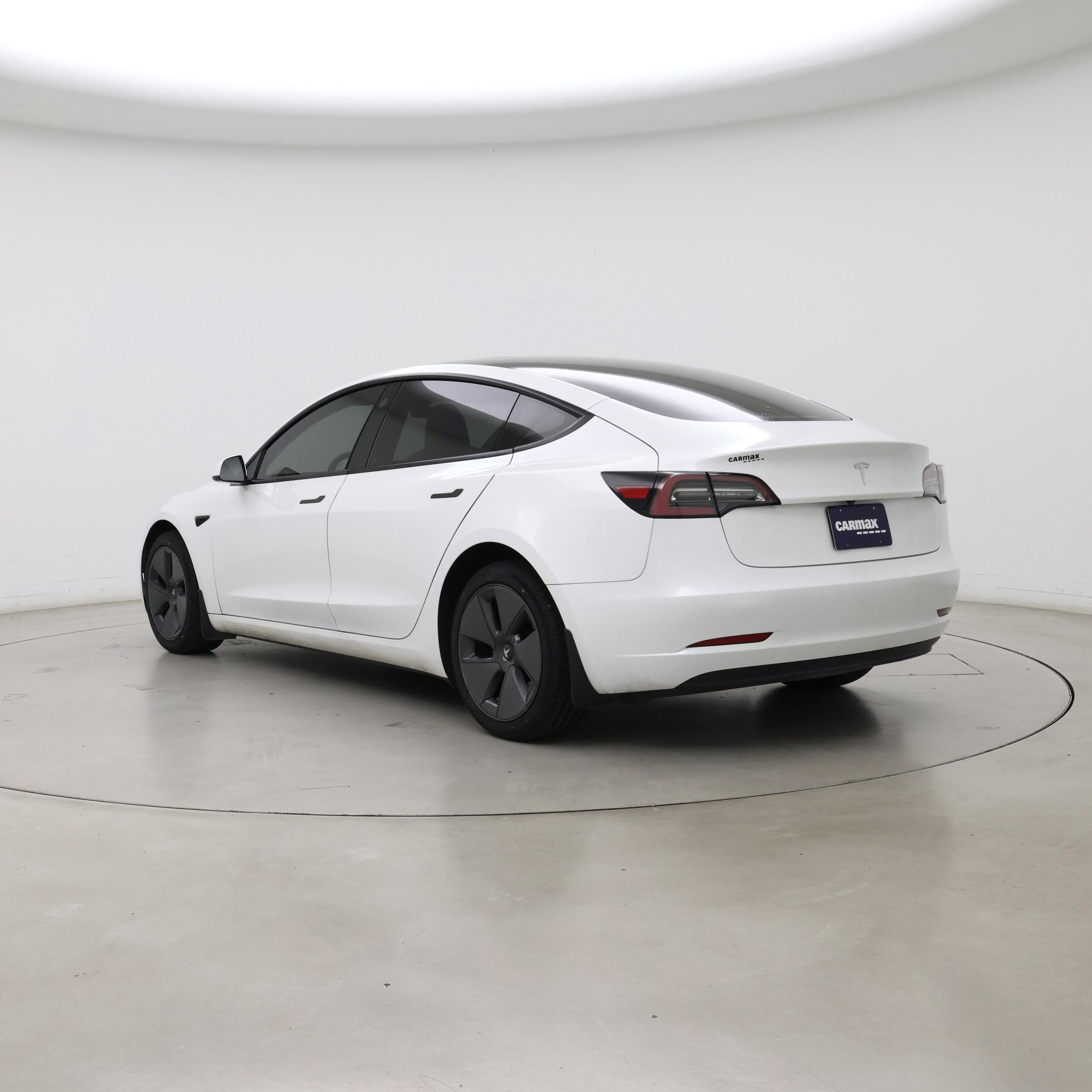 Thumbnail: 2023 Tesla Model 3 - 2