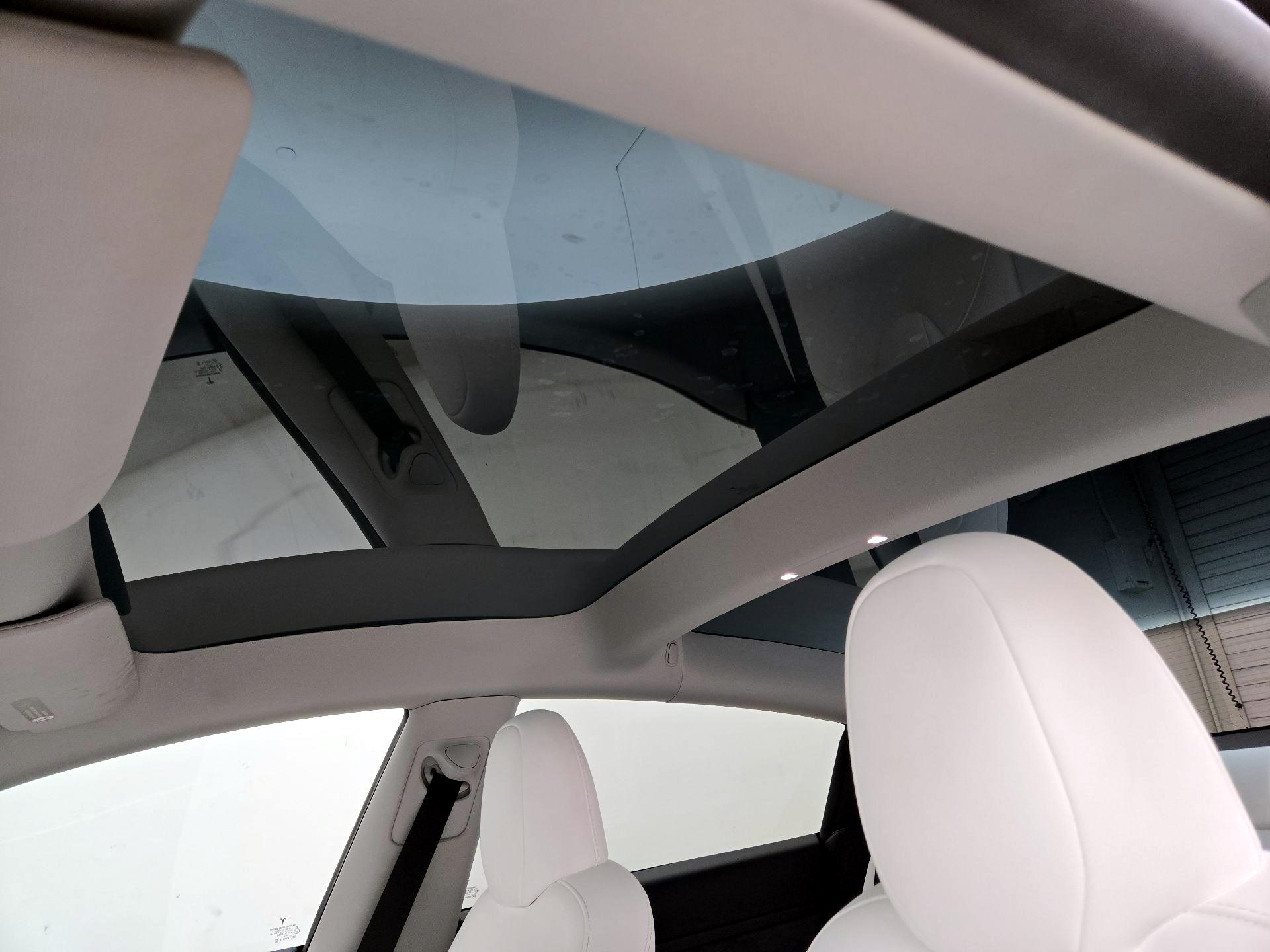 Thumbnail: 2023 Tesla Model 3 - 19