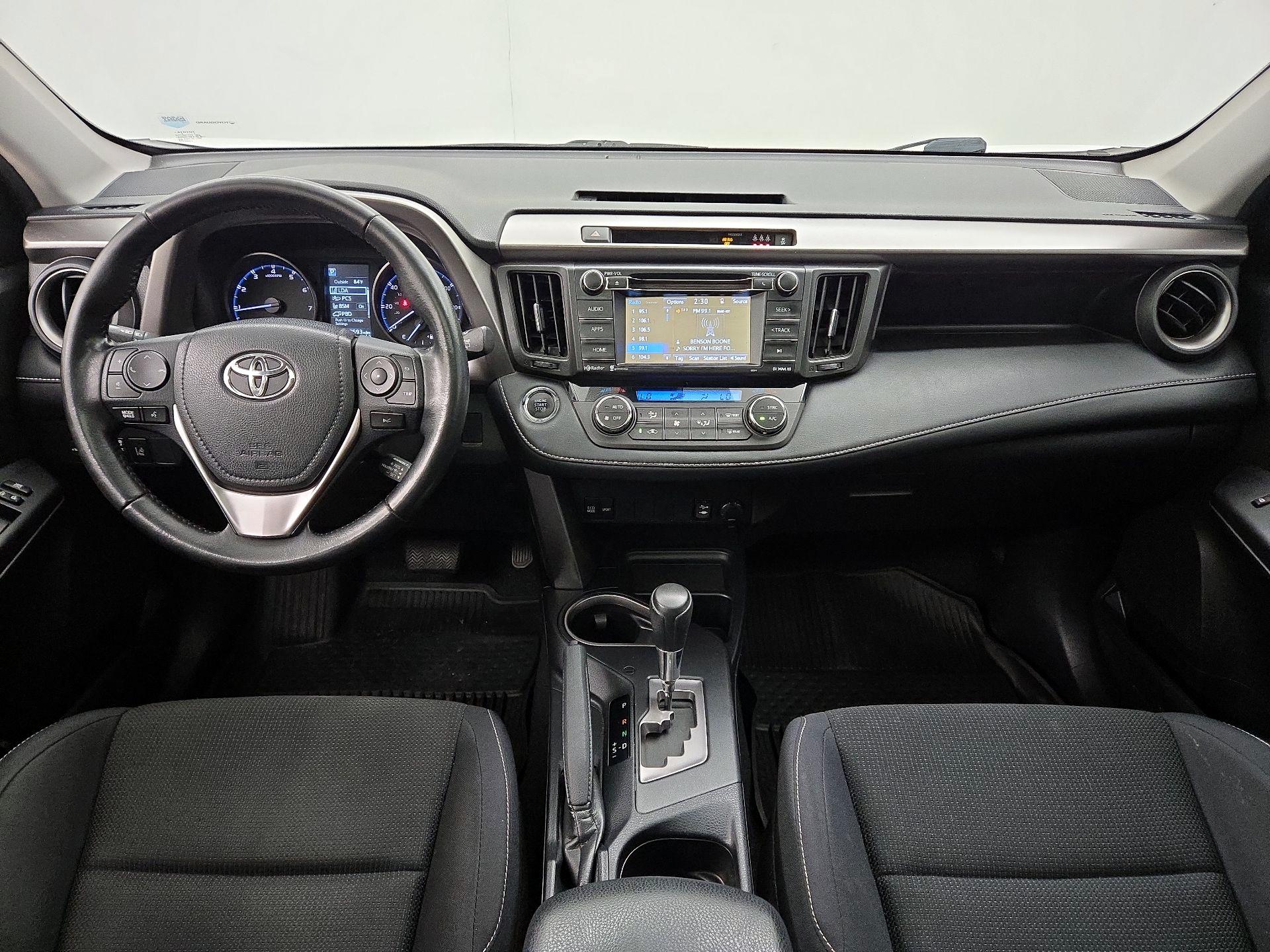 Thumbnail: 2018 Toyota RAV4 - 9
