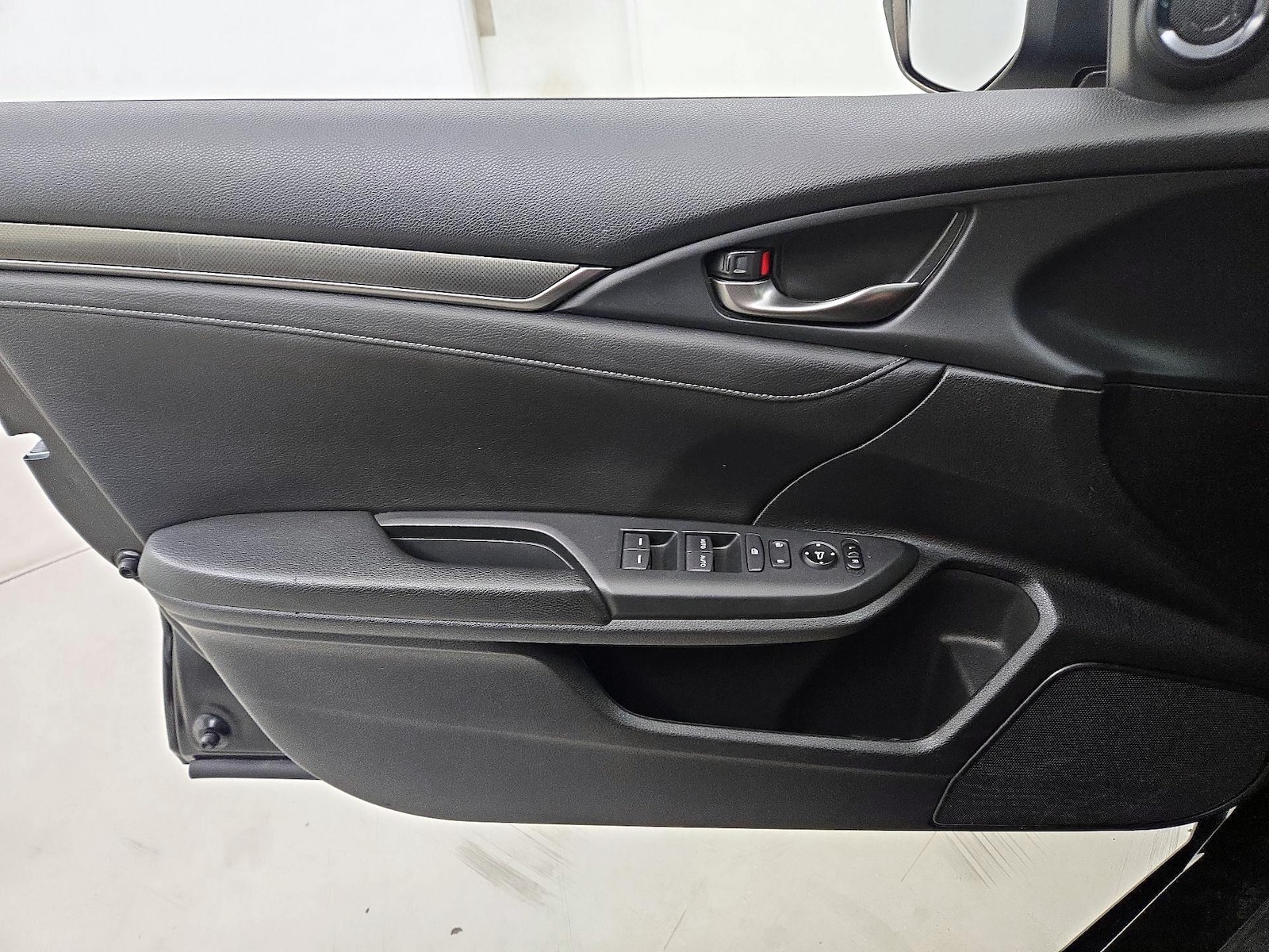 2018 Honda Civic Hatchback EX-L - Photo 13