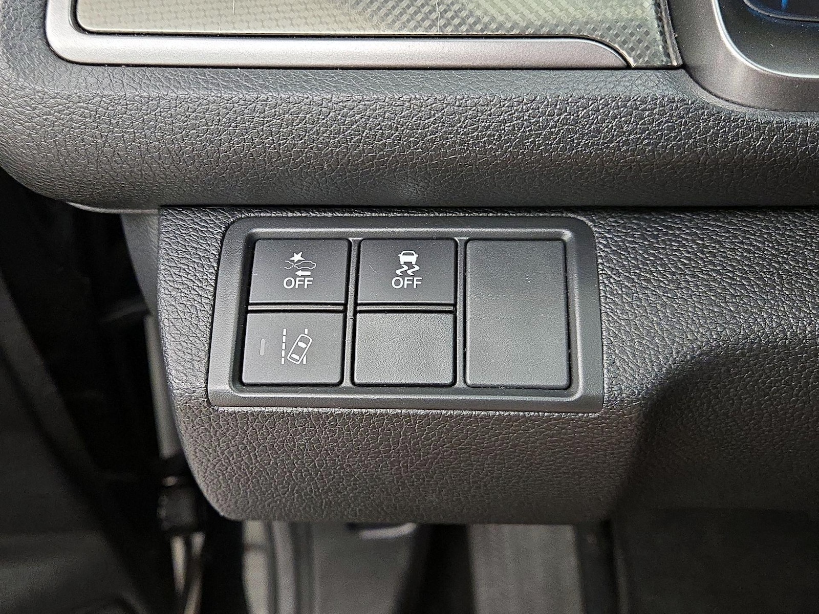 2018 Honda Civic Hatchback EX-L - Photo 14