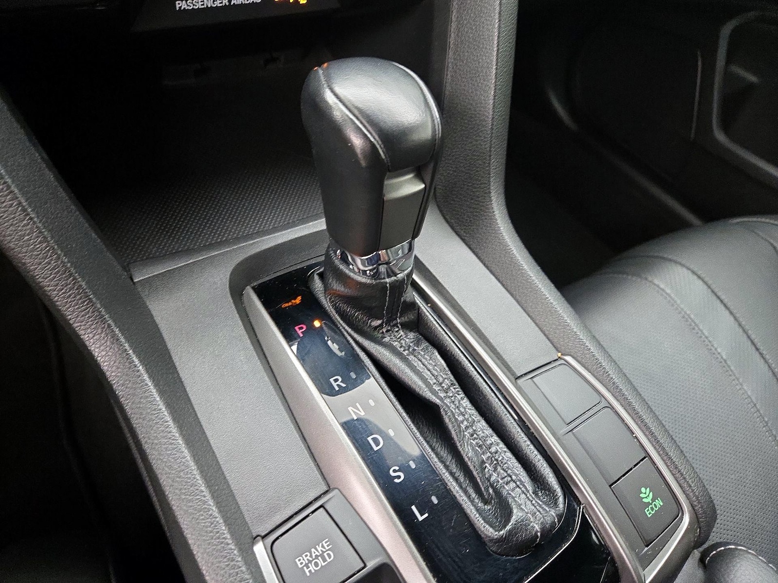2018 Honda Civic Hatchback EX-L - Photo 18