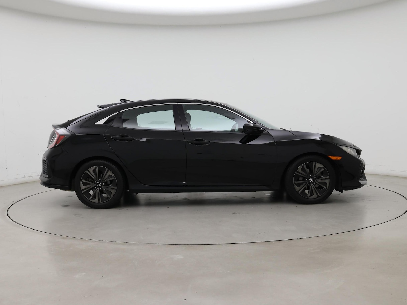 2018 Honda Civic Hatchback EX-L - Photo 8