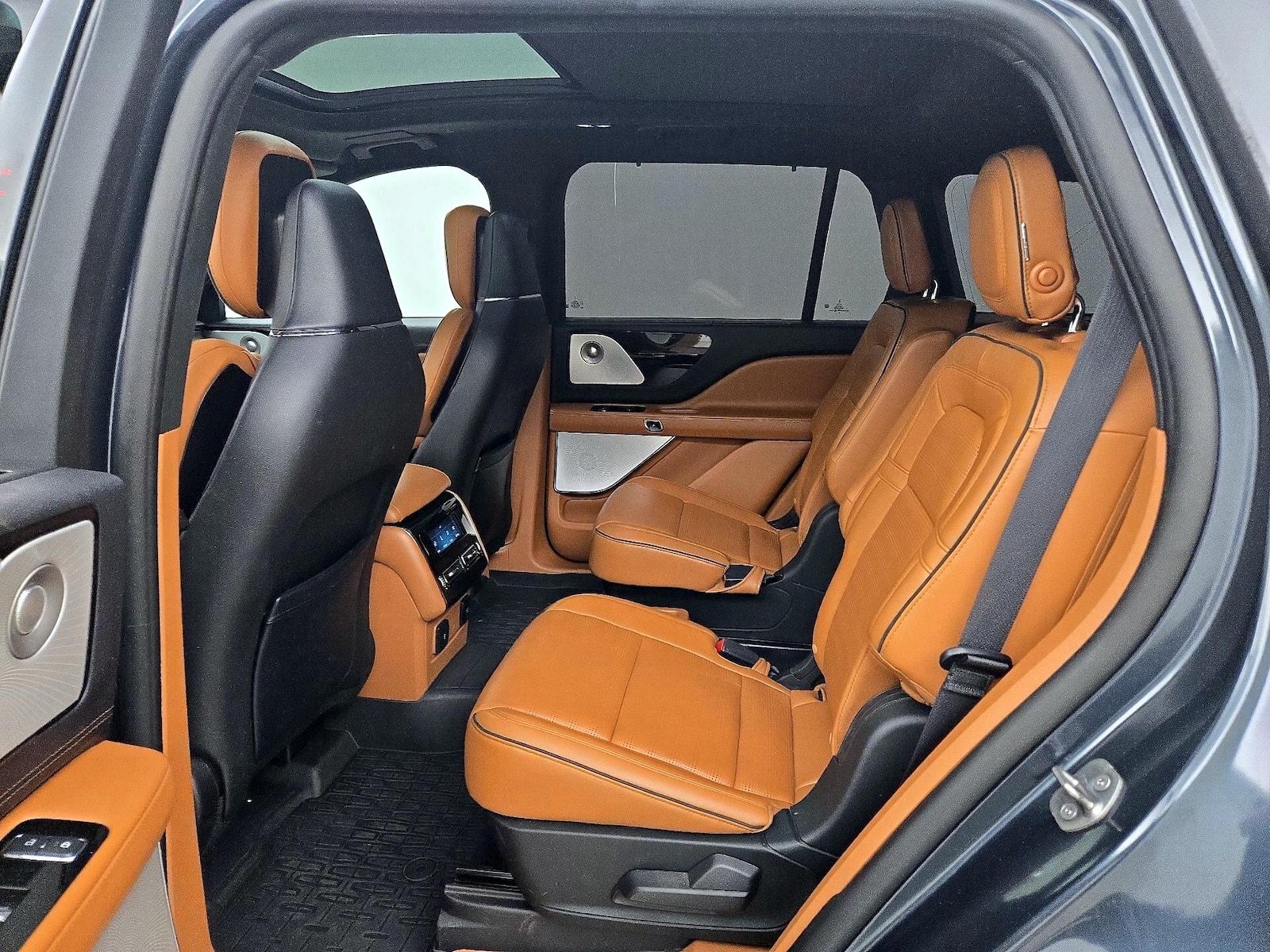 Rear Air Conditioning