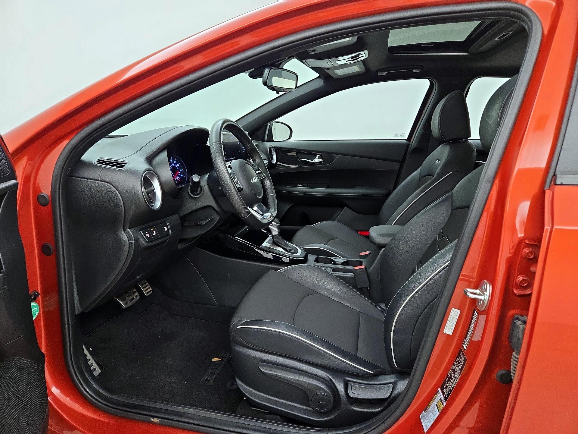 Thumbnail: 2024 Kia Forte - 11