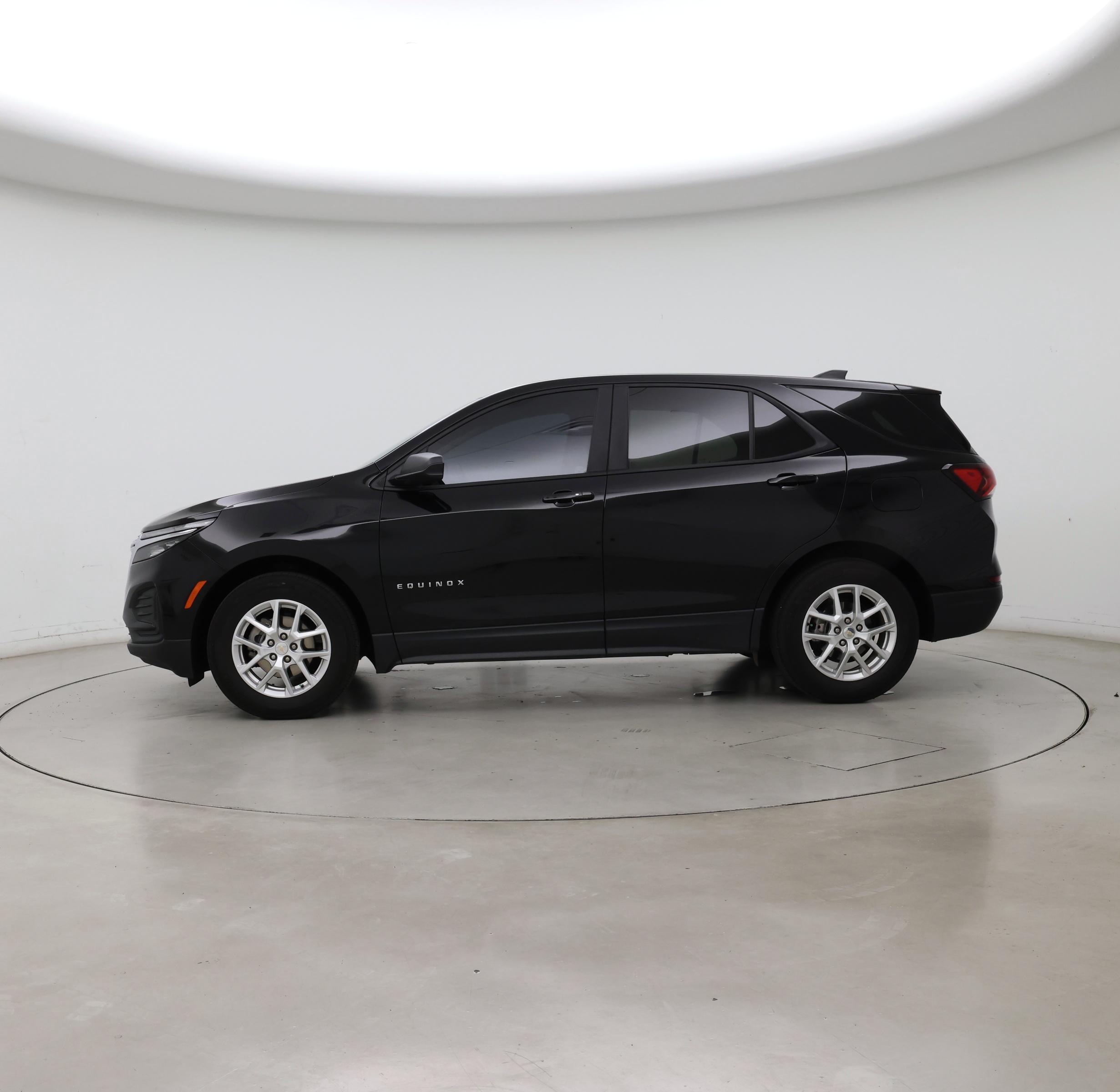Thumbnail: 2023 Chevrolet Equinox - 3