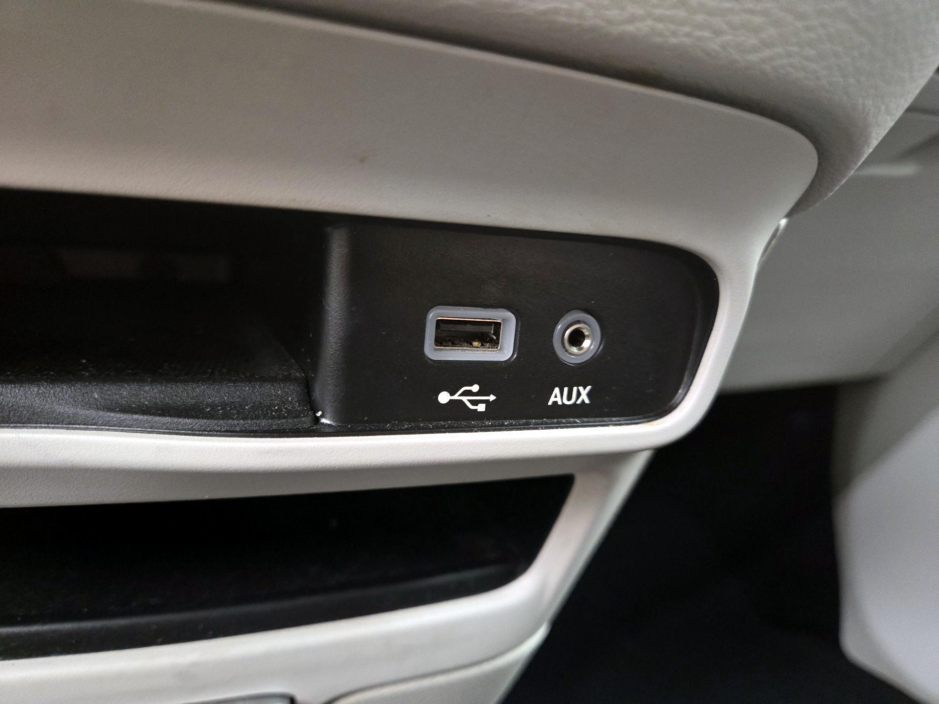 Thumbnail: 2020 Chrysler Pacifica - 18