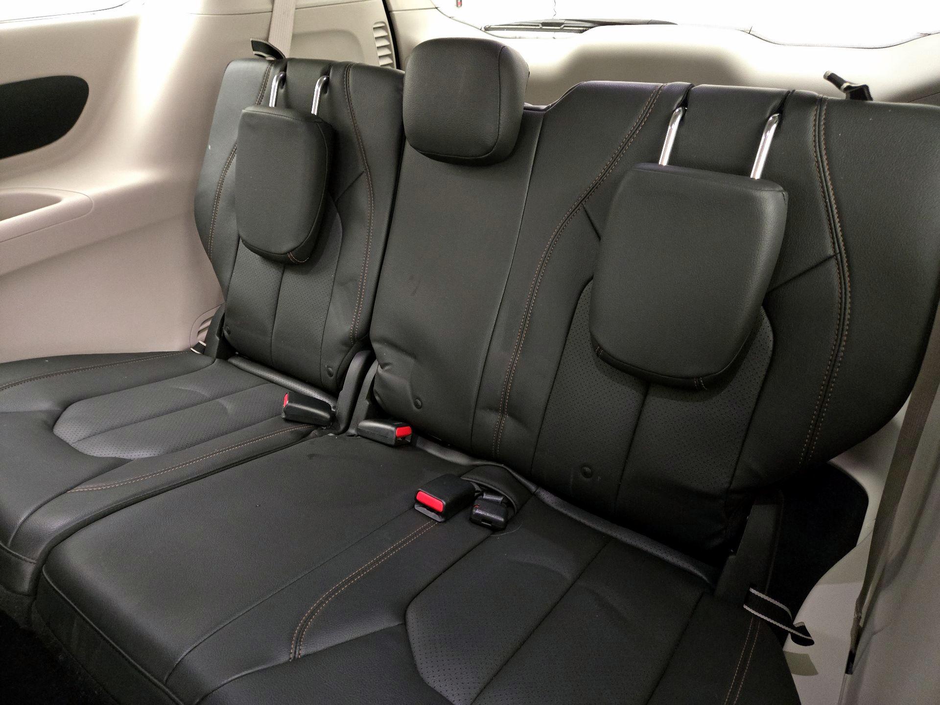 Thumbnail: 2020 Chrysler Pacifica - 20