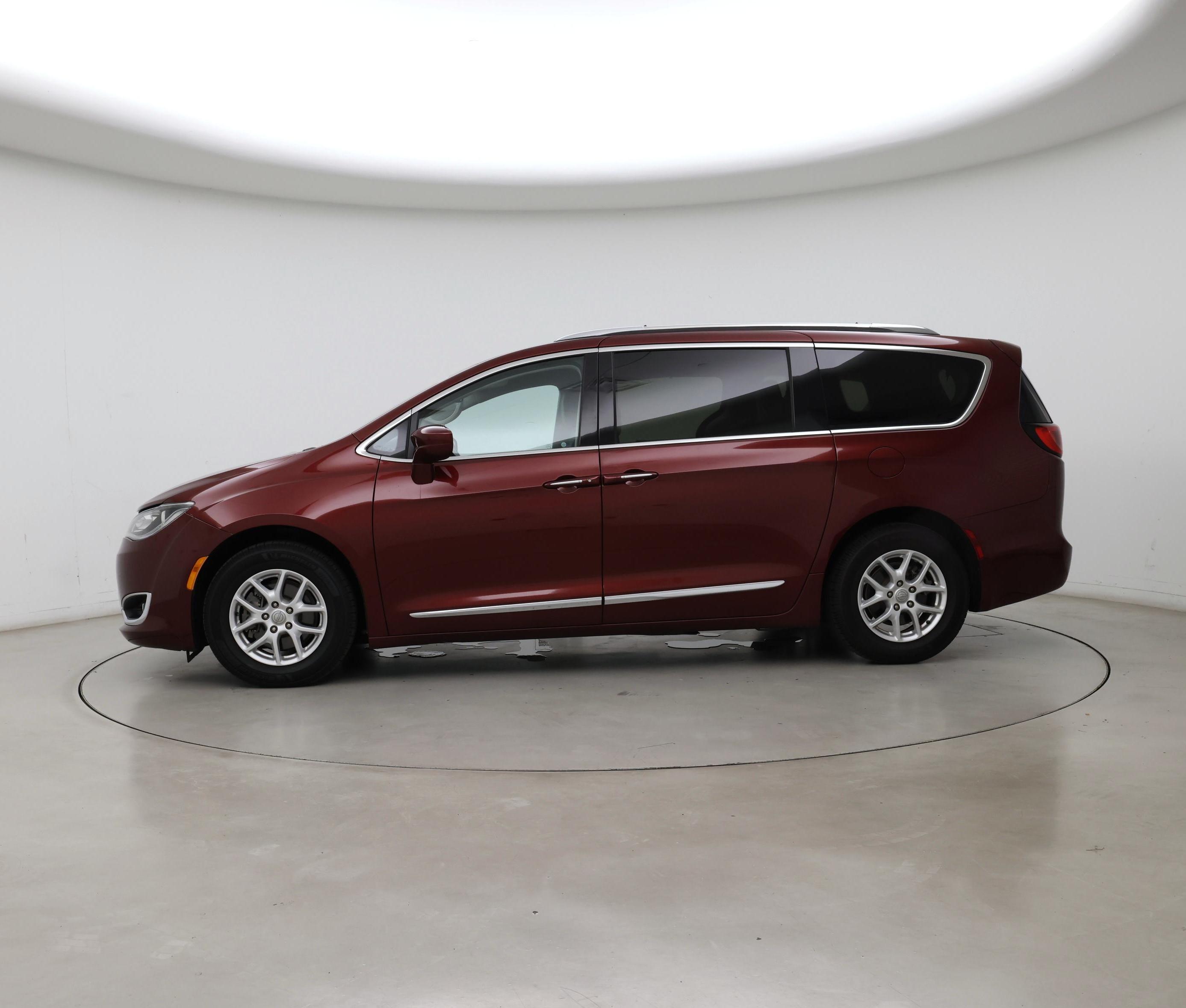 Thumbnail: 2020 Chrysler Pacifica - 3