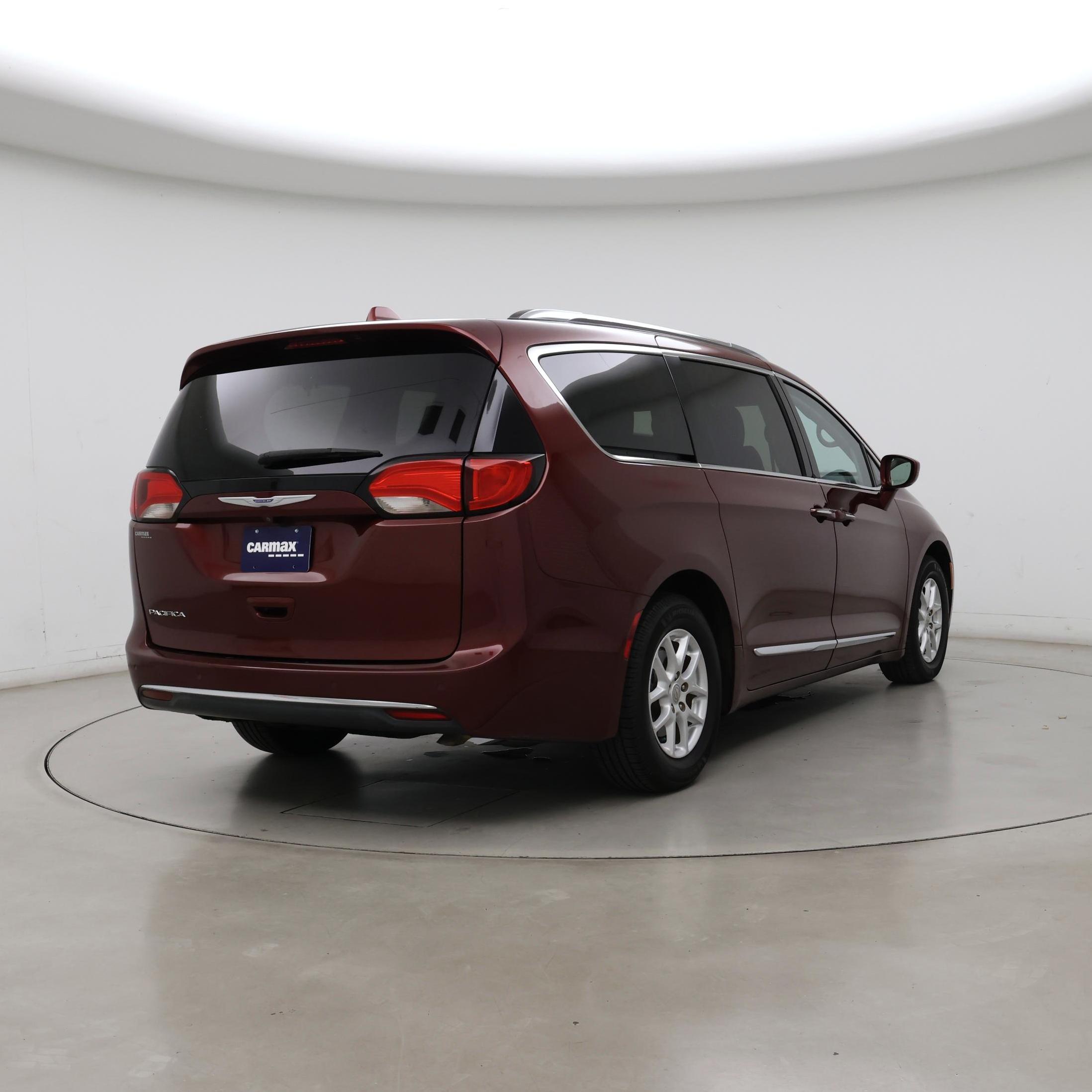 Thumbnail: 2020 Chrysler Pacifica - 8