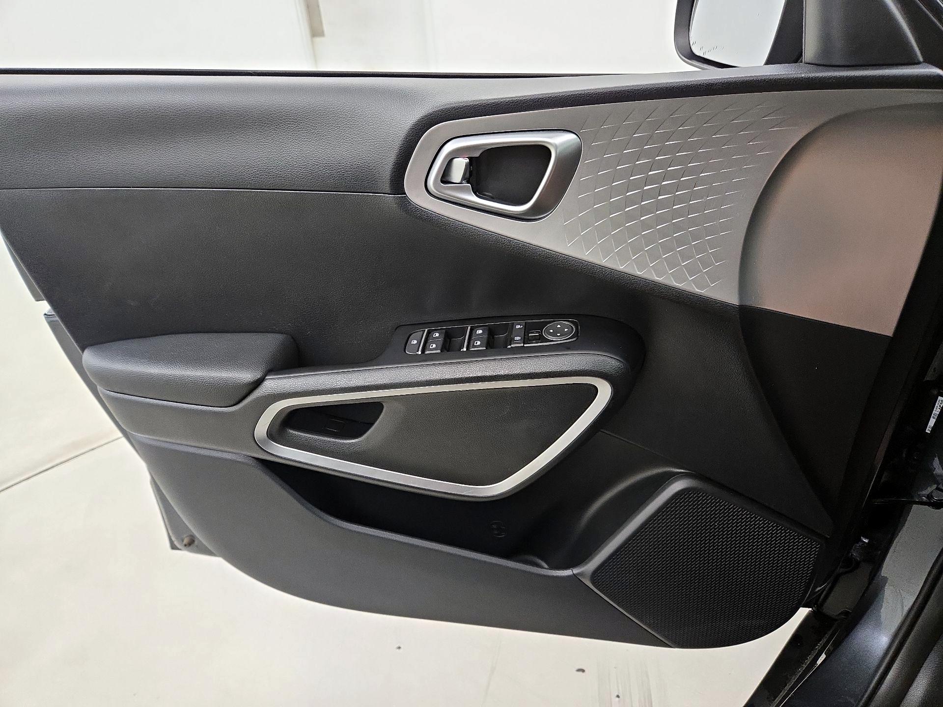Thumbnail: 2024 Kia Soul - 12
