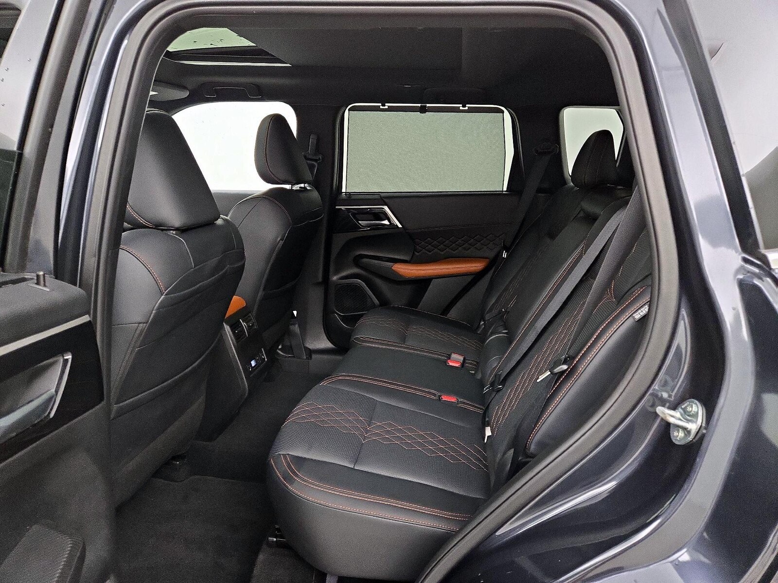 Rear Air Conditioning