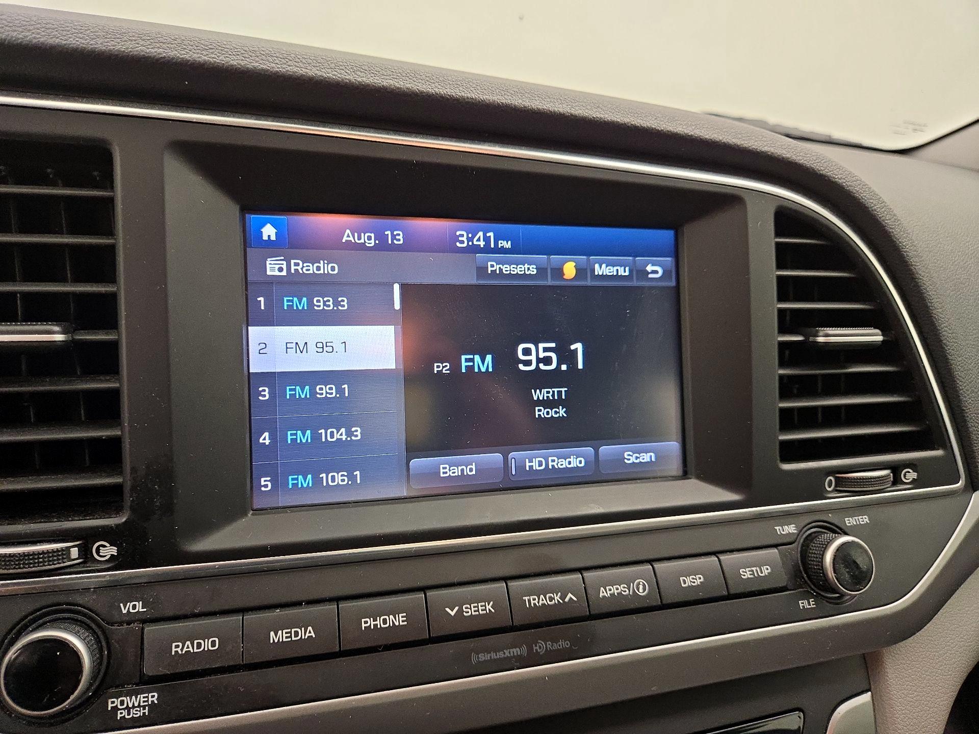 Thumbnail: 2018 Hyundai Elantra - 15