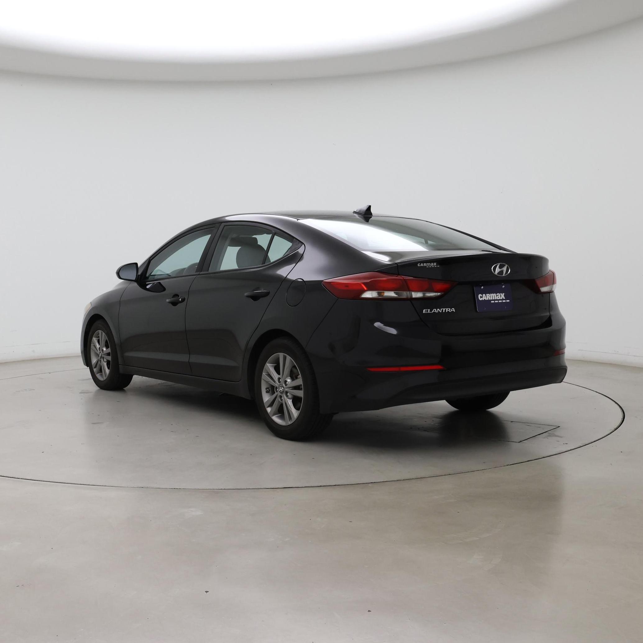 Thumbnail: 2018 Hyundai Elantra - 2