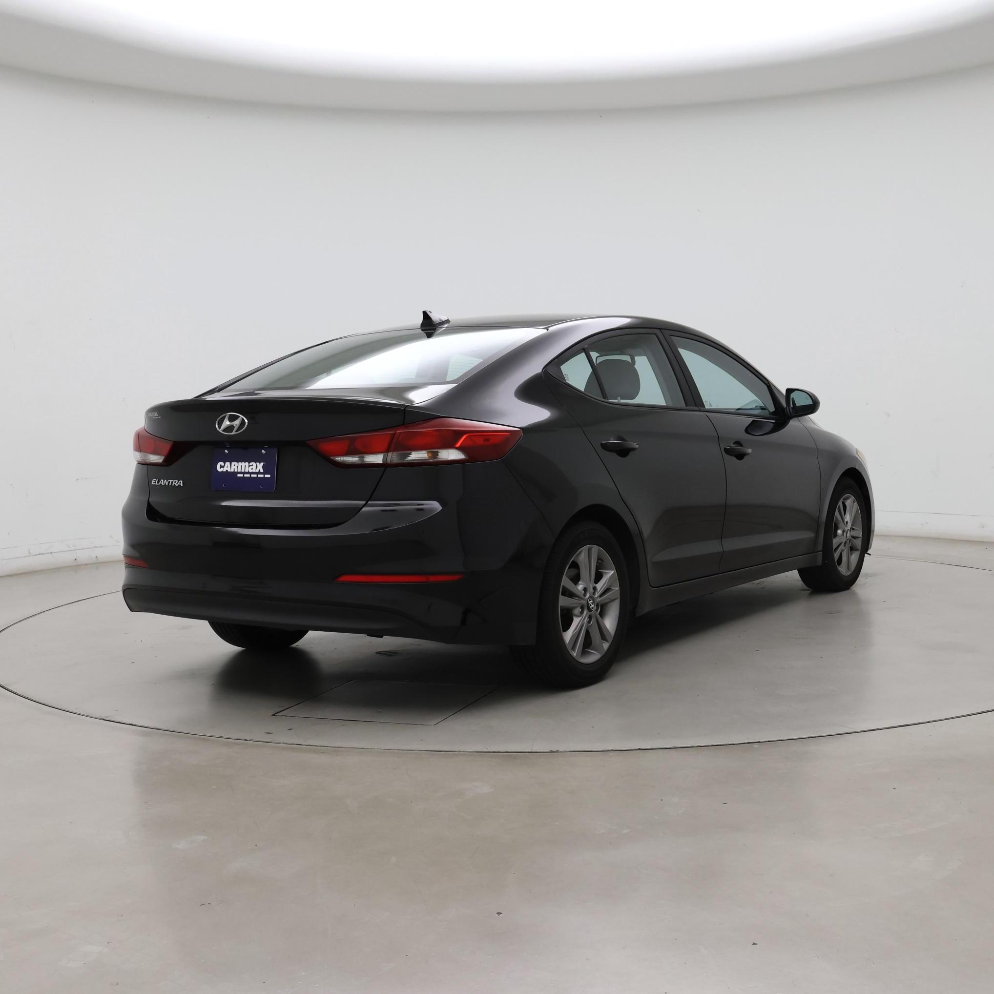 Thumbnail: 2018 Hyundai Elantra - 8