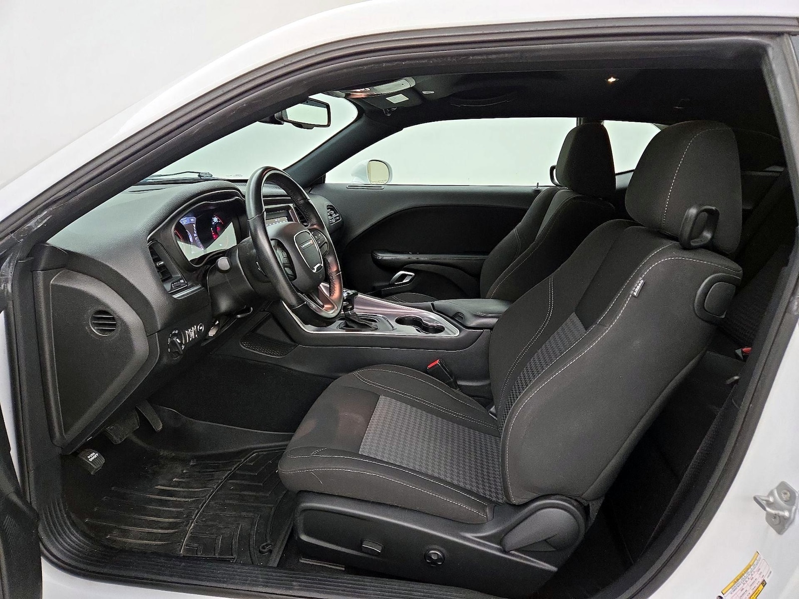 Power Seat(s) & Side Airbags