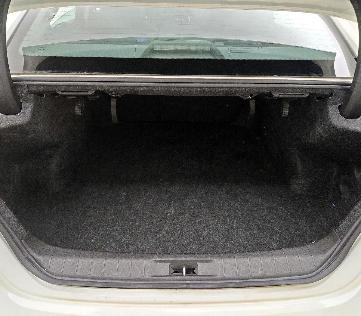 Trunk/Cargo (Seats Up)