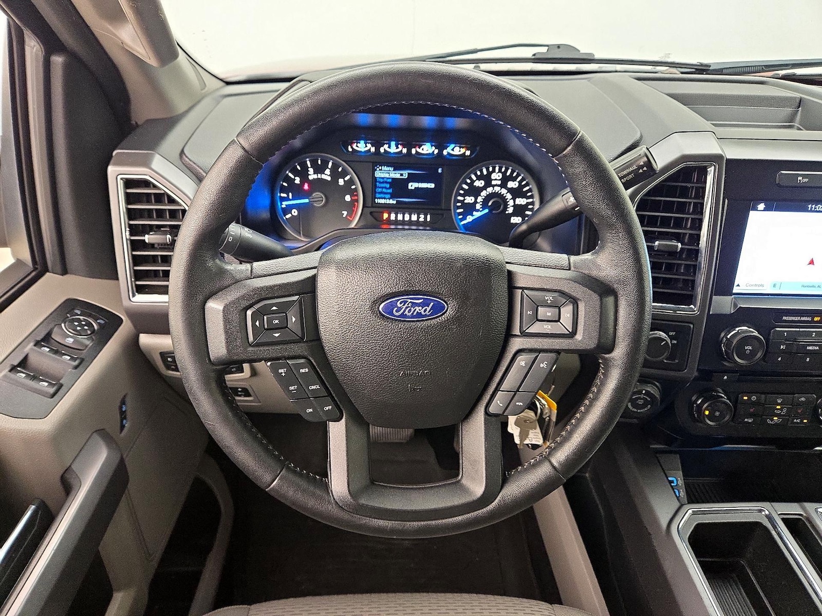 2017 Ford F-150 XLT - Photo 11