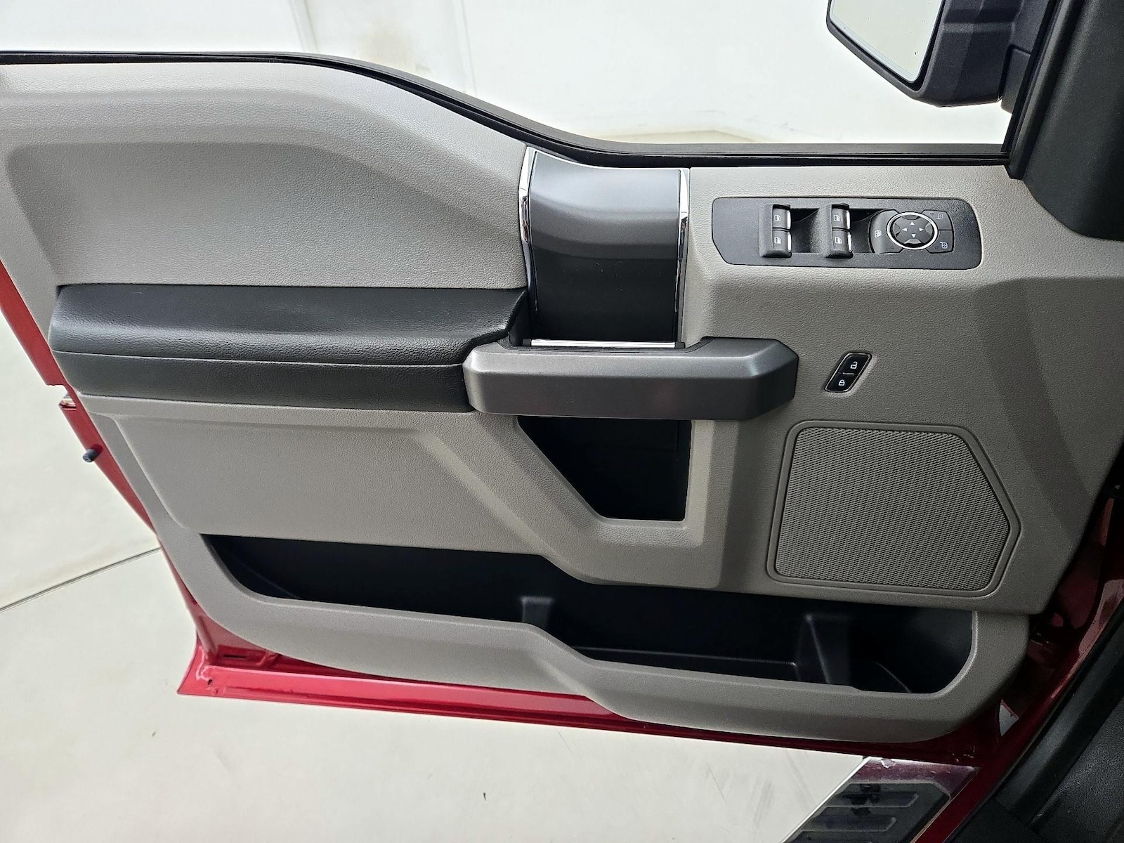 2017 Ford F-150 XLT - Photo 13
