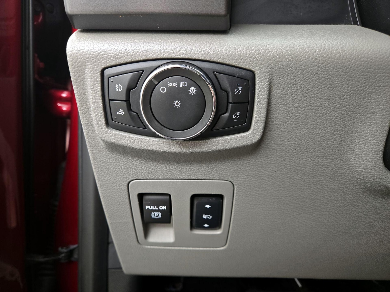 2017 Ford F-150 XLT - Photo 14