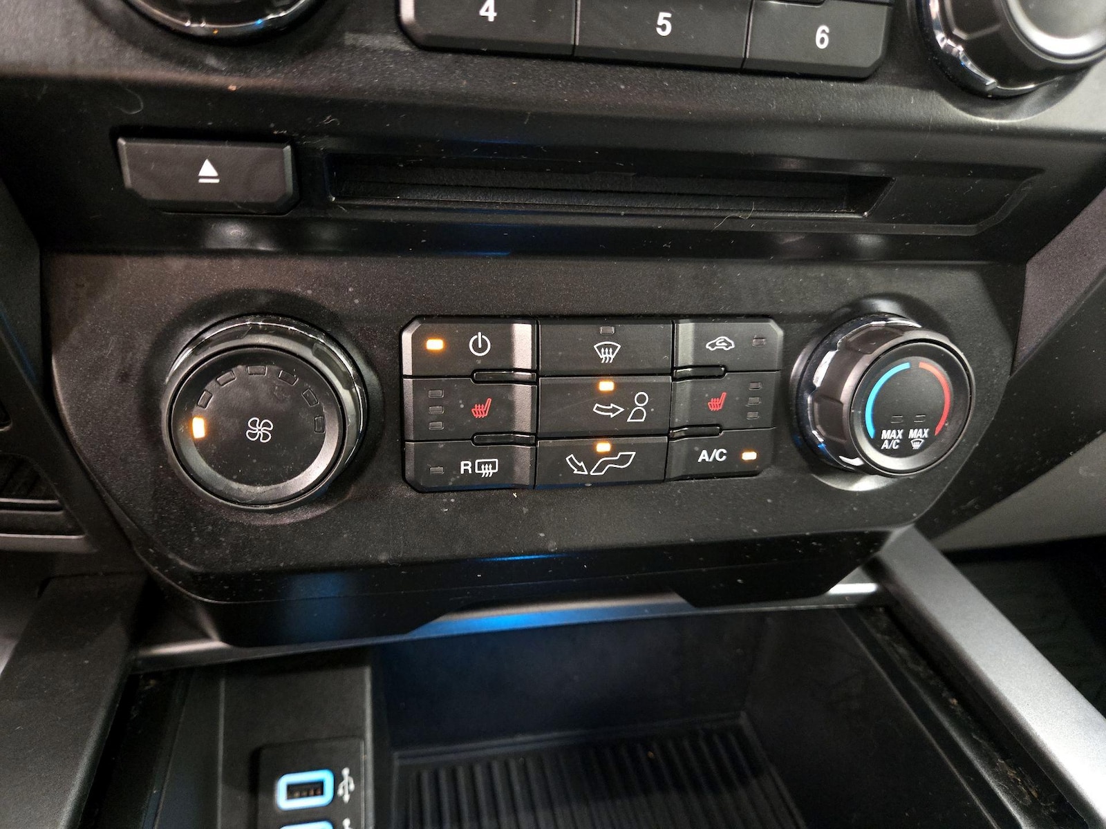 2017 Ford F-150 XLT - Photo 18
