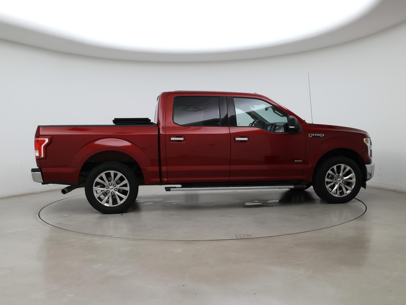 2017 Ford F-150 XLT - Photo 8