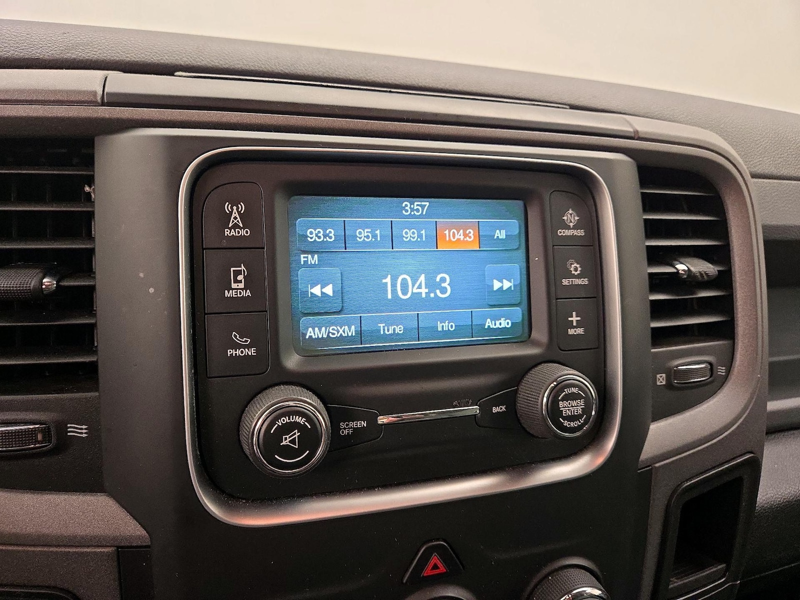2018 RAM Ram 1500 Pickup Express - Photo 16