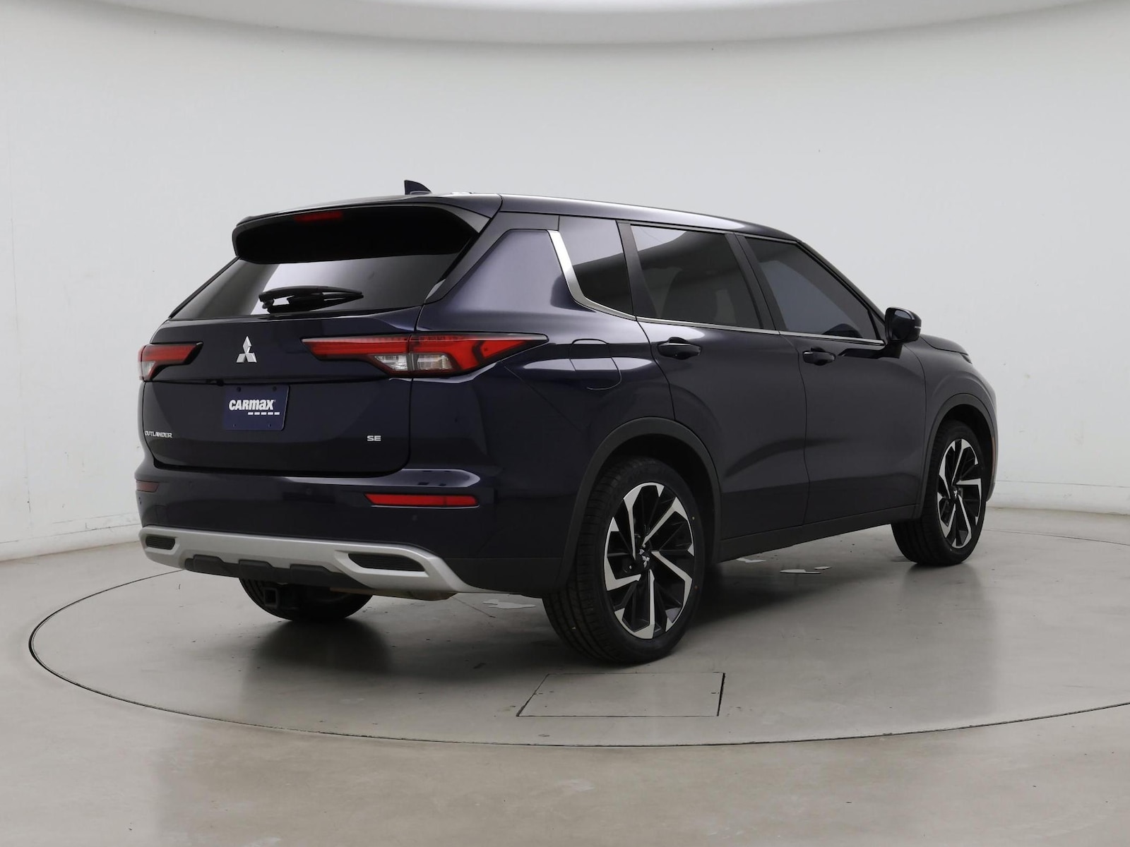 2023 Mitsubishi Outlander SE - Photo 9