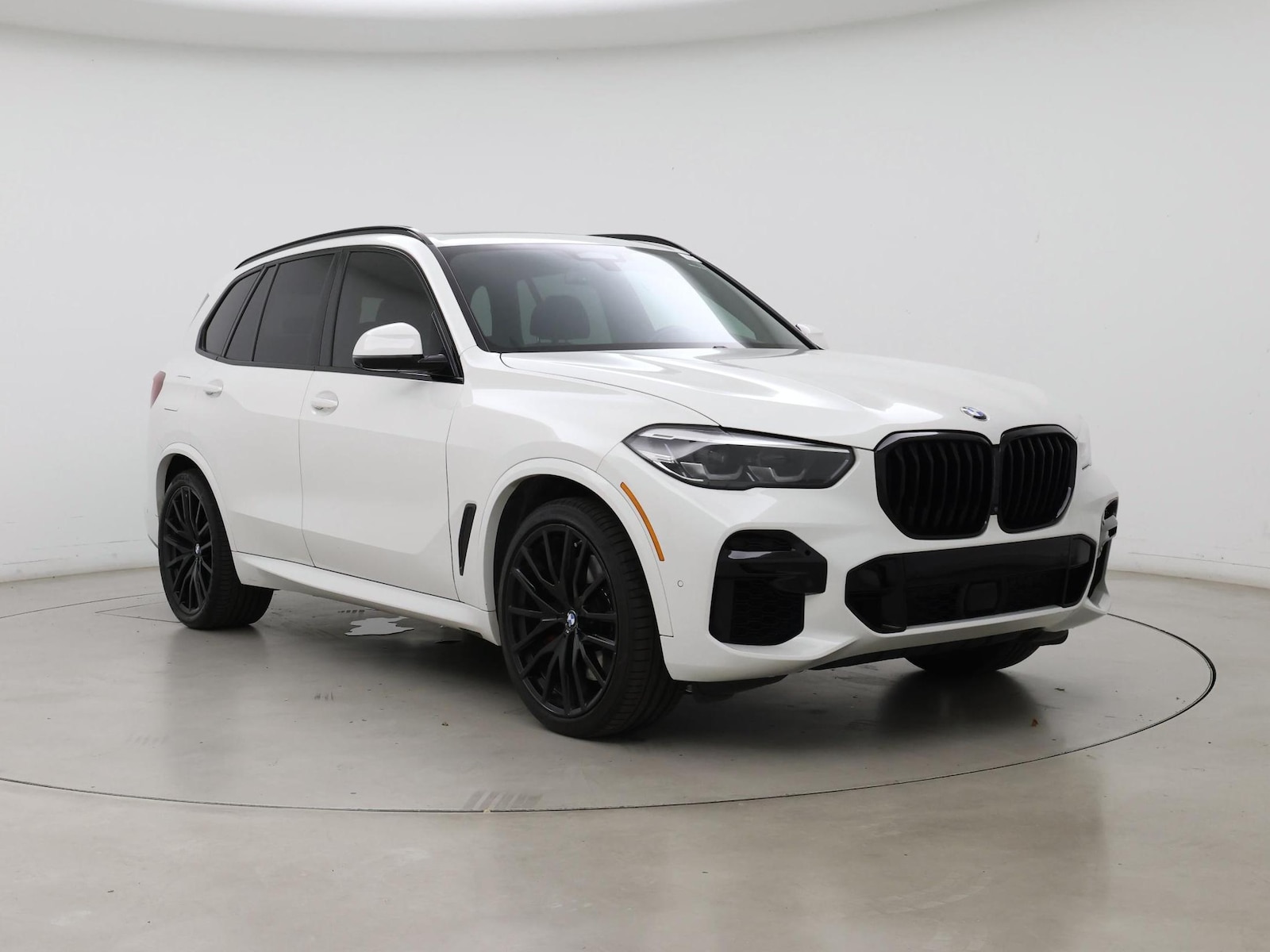 2022 BMW X5 M50i - Photo 2