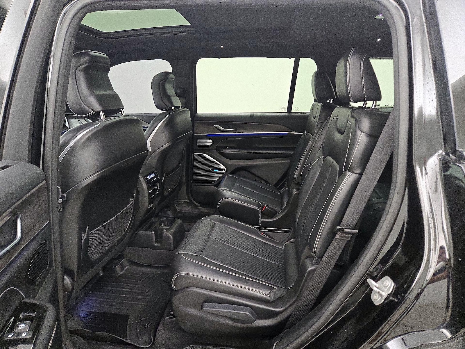 Rear Air Conditioning