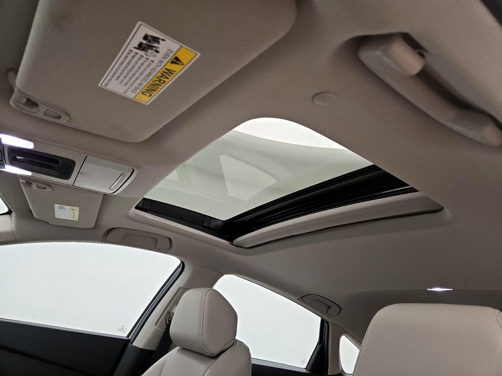 Sunroof(s) & Overhead Airbags