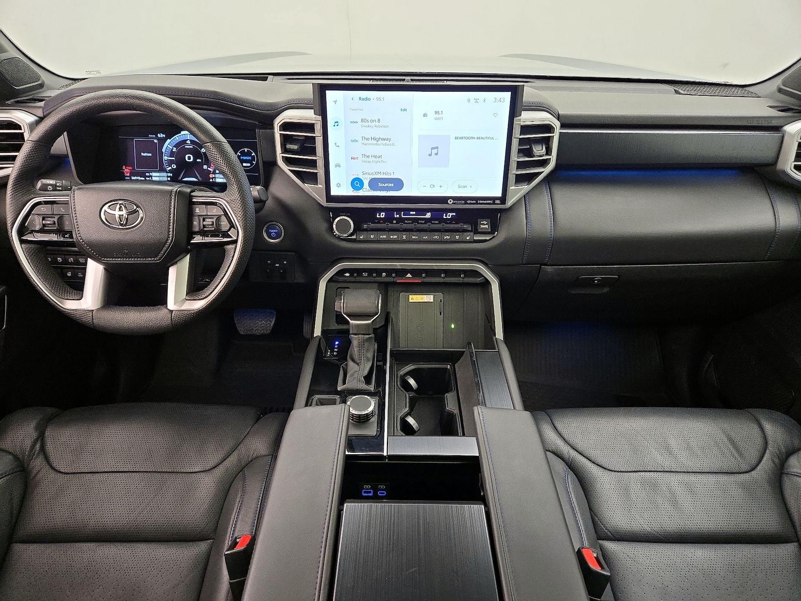 Apple CarPlay® & Android Auto™