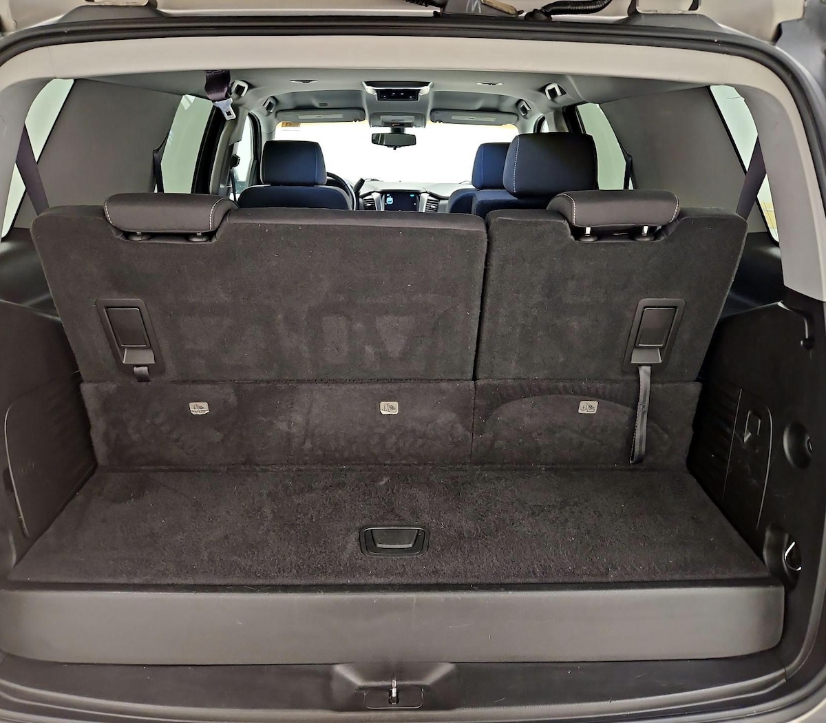 Trunk/Cargo (Seats Up)