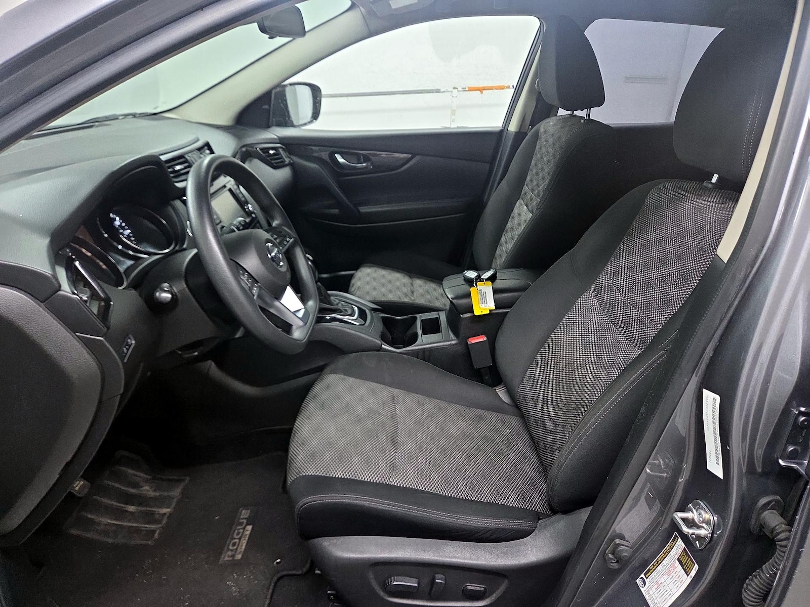 Power Seat(s) & Side Airbags