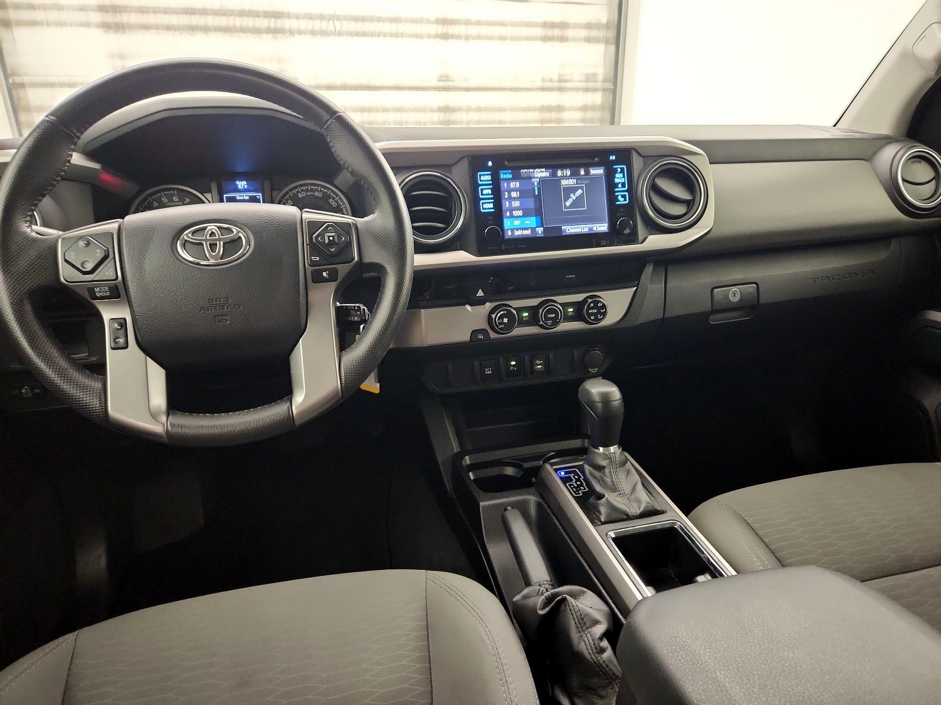 Thumbnail: 2017 Toyota Tacoma - 9