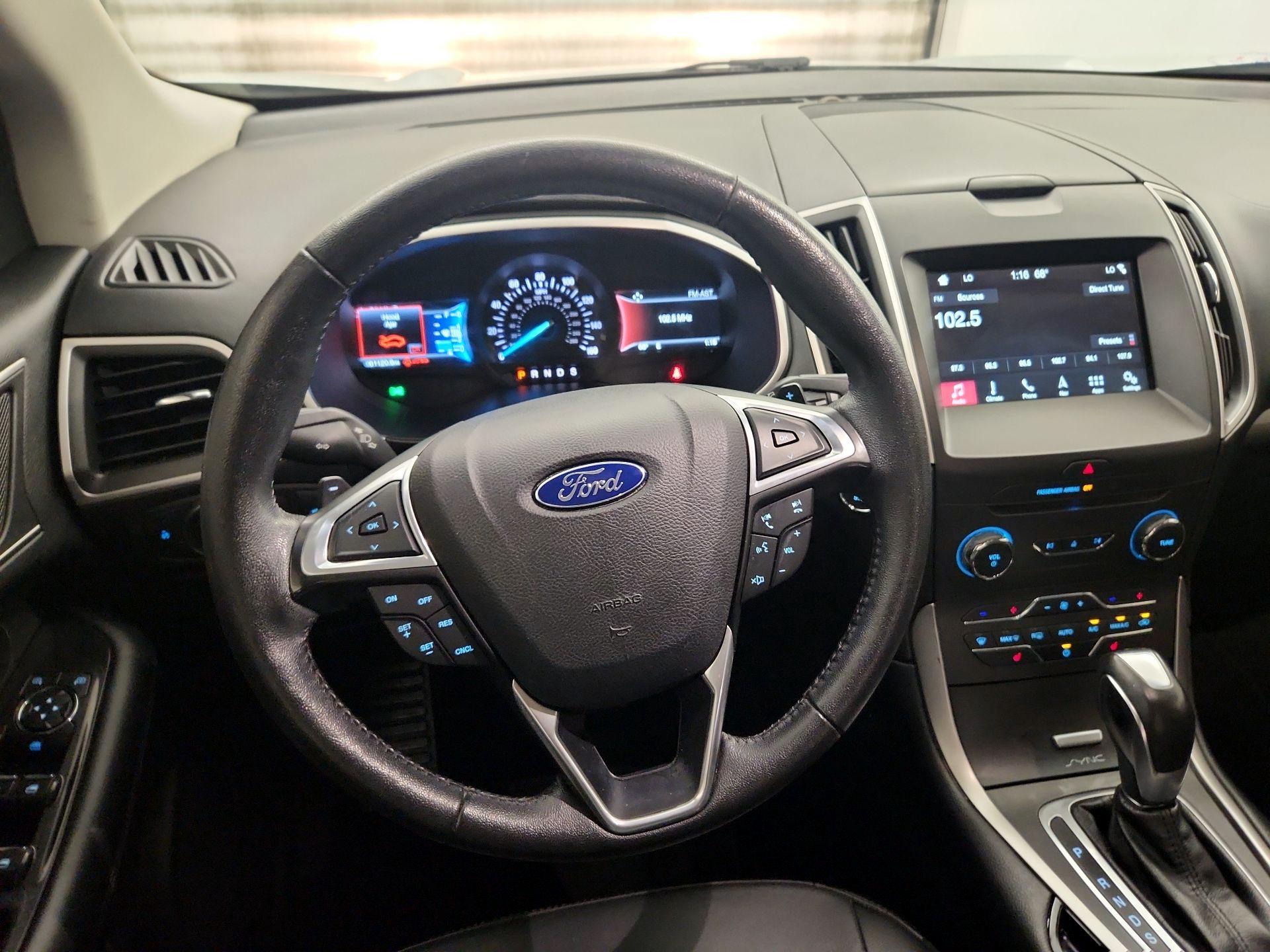 Thumbnail: 2016 Ford Edge - 10