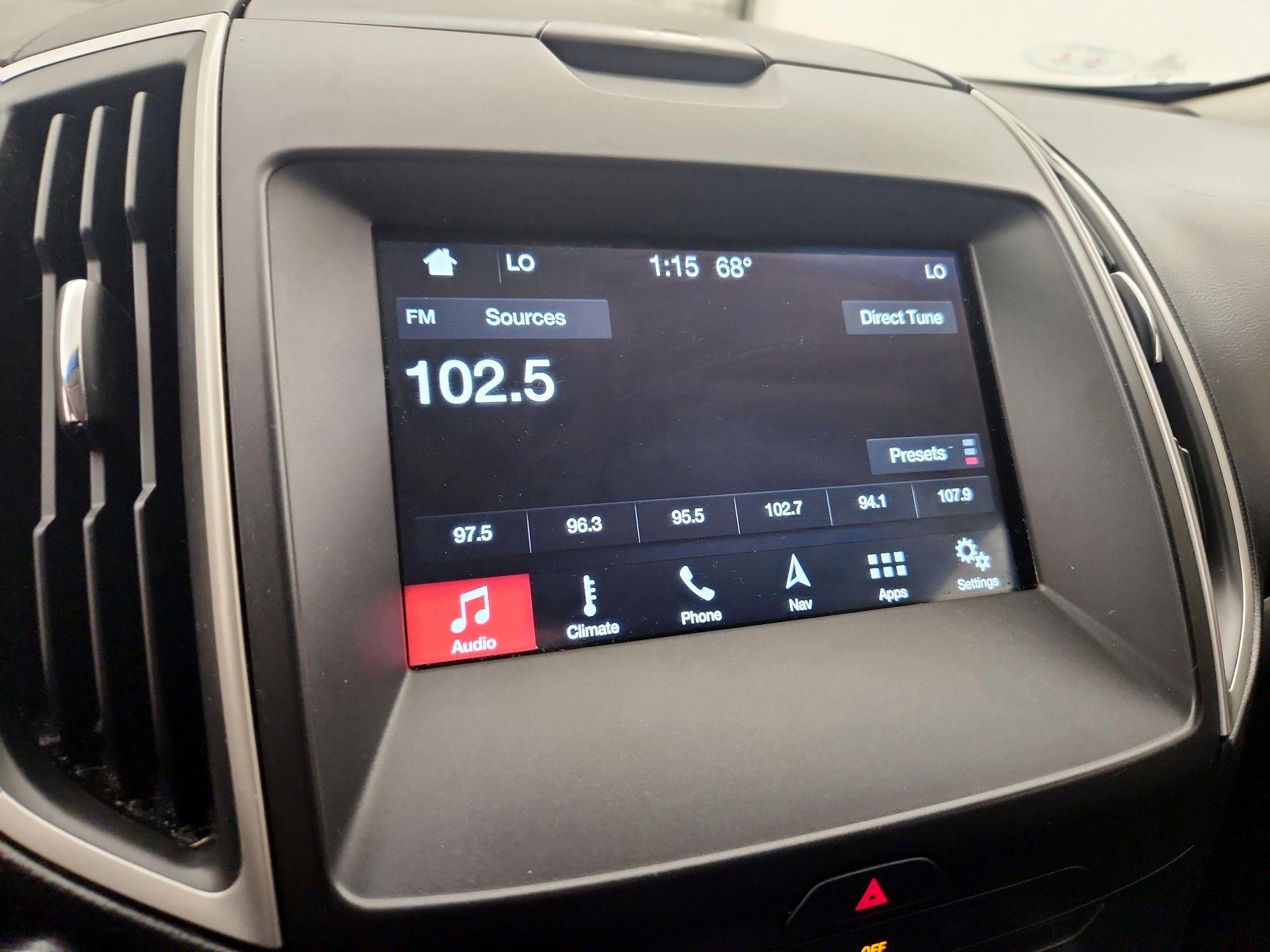 Thumbnail: 2016 Ford Edge - 15