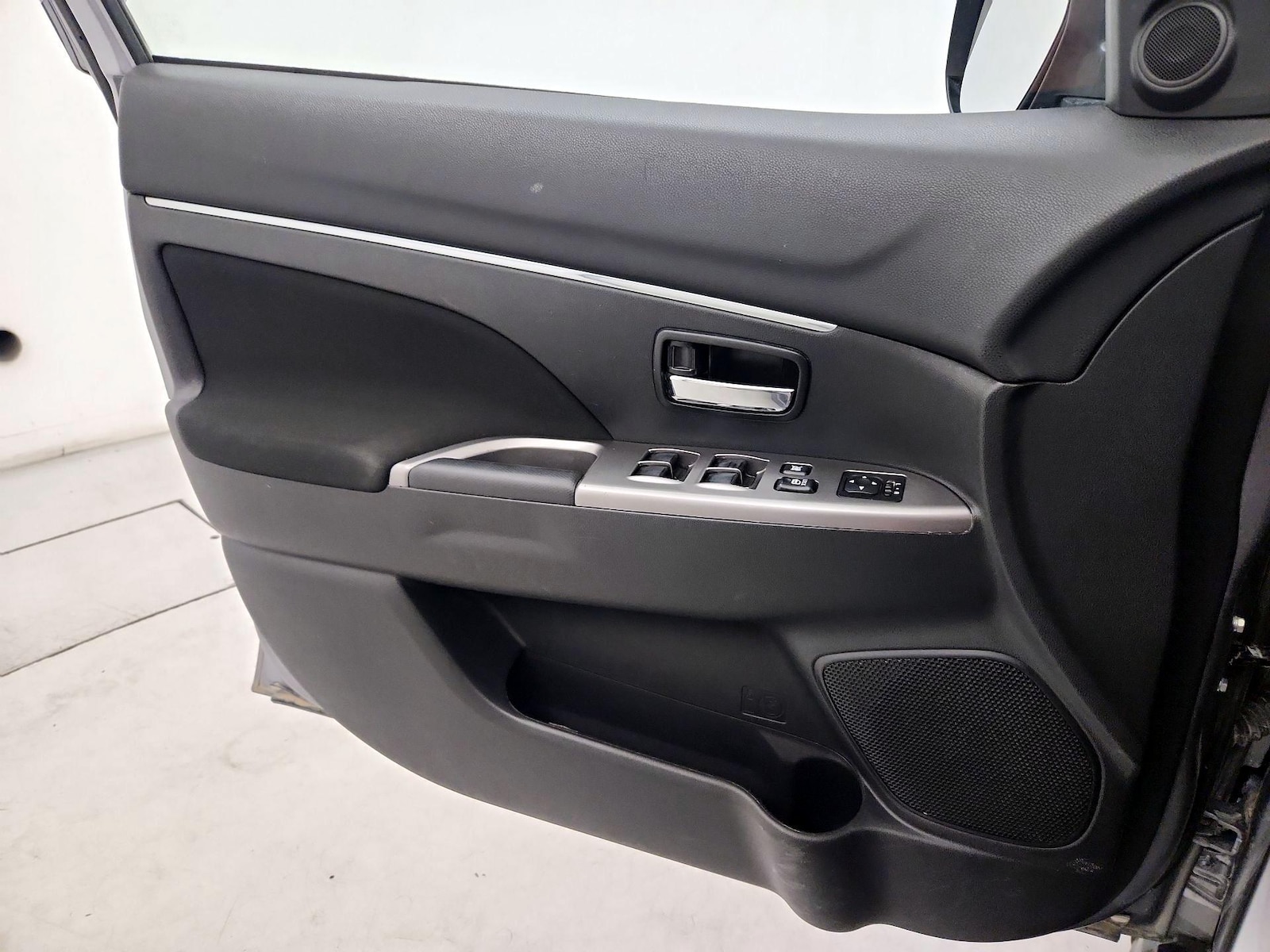 2018 Mitsubishi Outlander Sport ES - Photo 13
