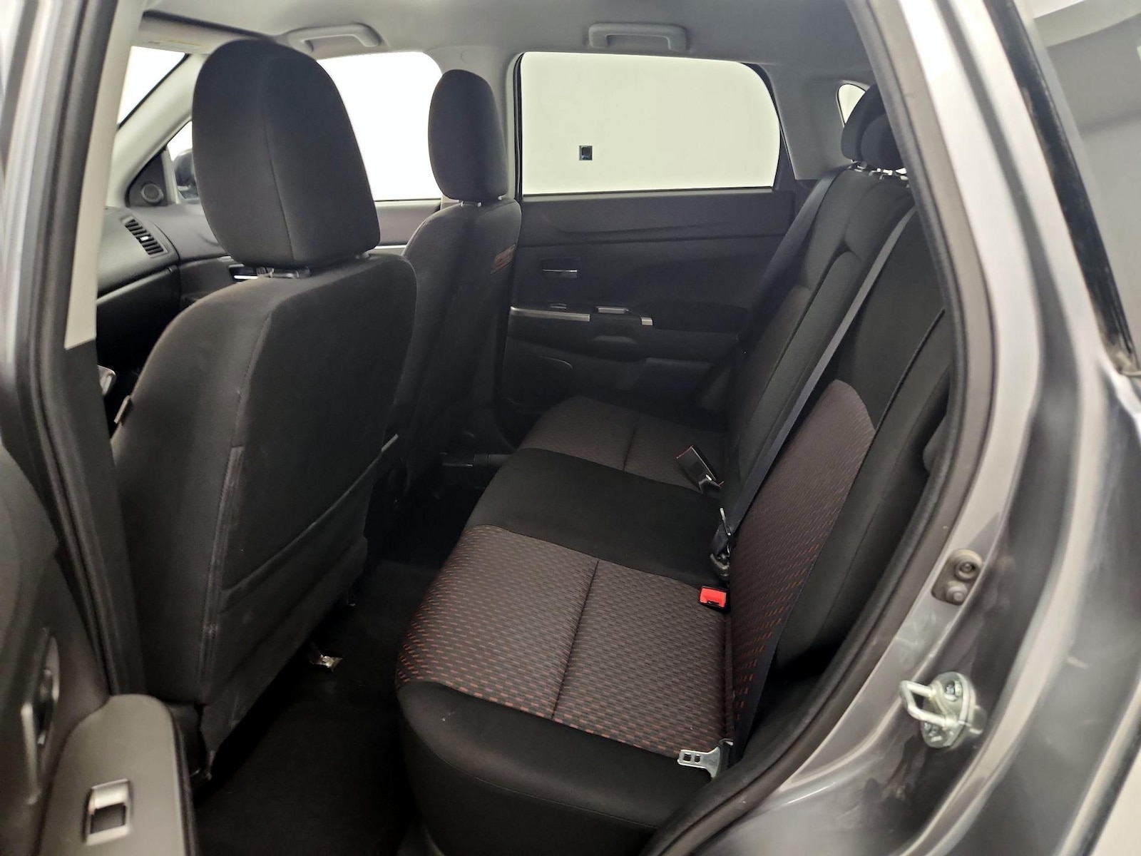 2018 Mitsubishi Outlander Sport ES - Photo 19