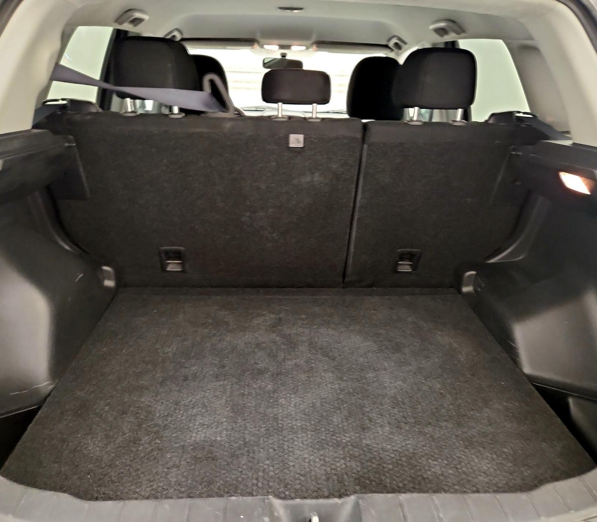 Trunk/Cargo (Seats Up)