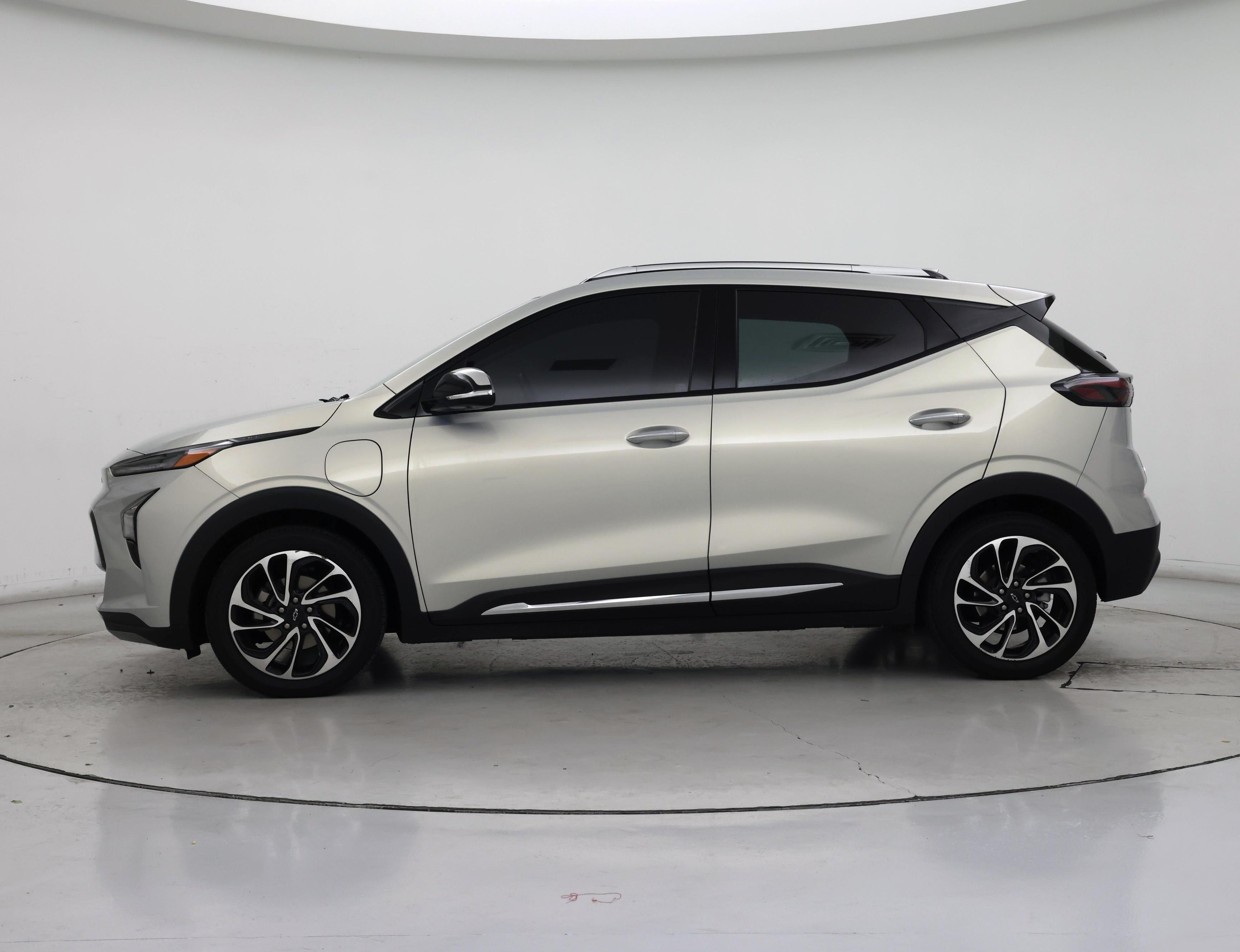 Thumbnail: 2022 Chevrolet Bolt EUV - 3