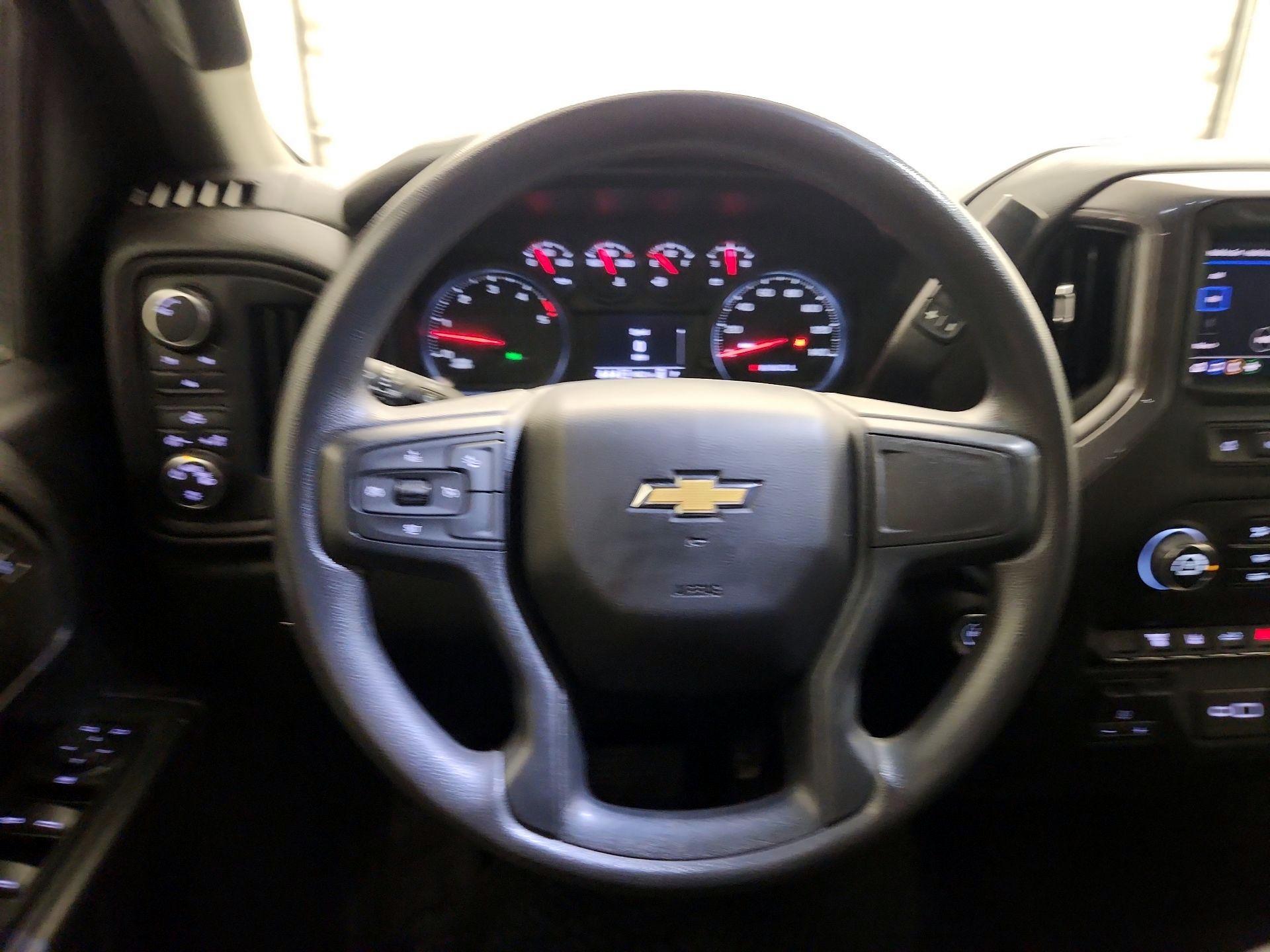 Thumbnail: 2025 Chevrolet Silverado 3500 - 10
